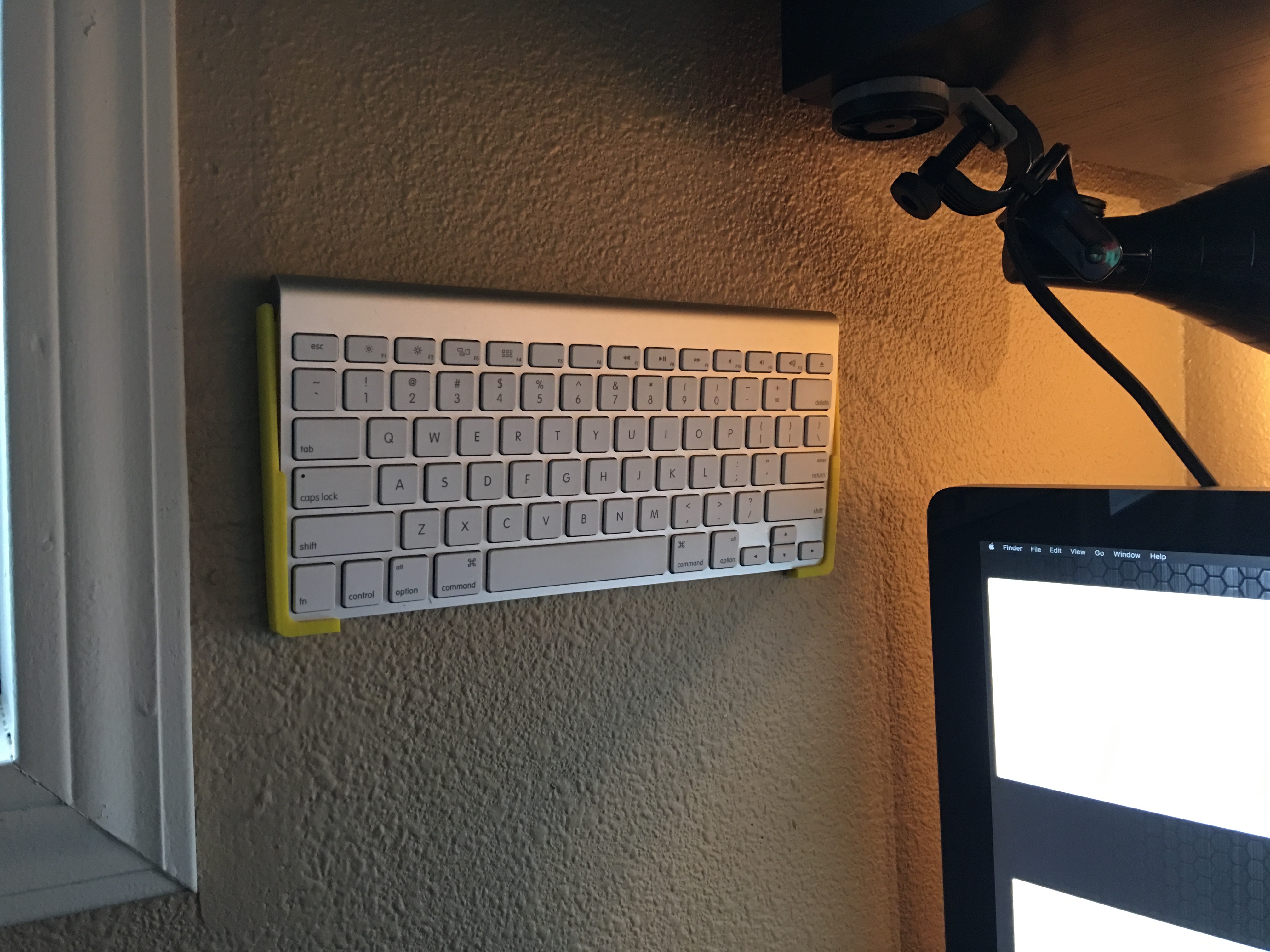 ChargedNeuron's Apple Keyboard Holder