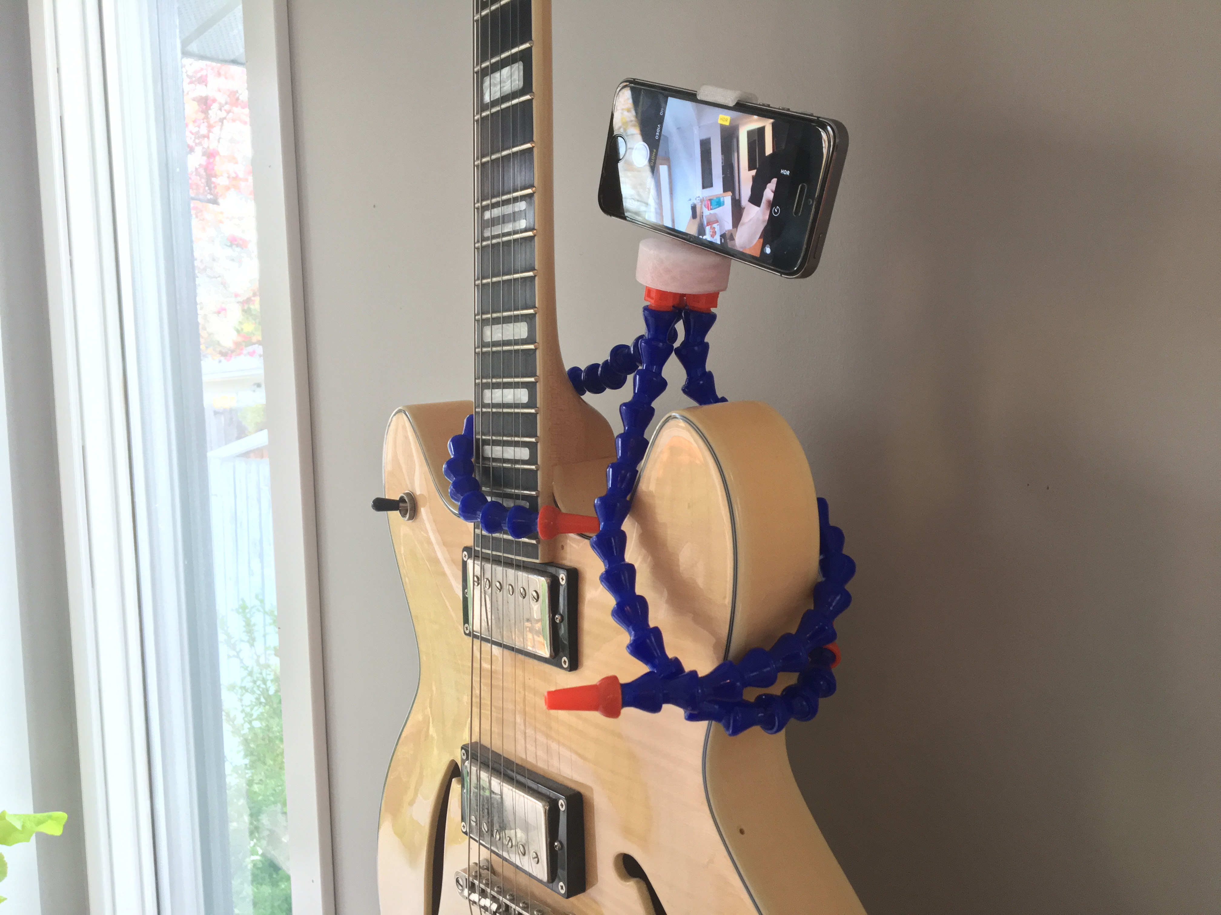 Phone Tripod (updated to fit most phones!)
