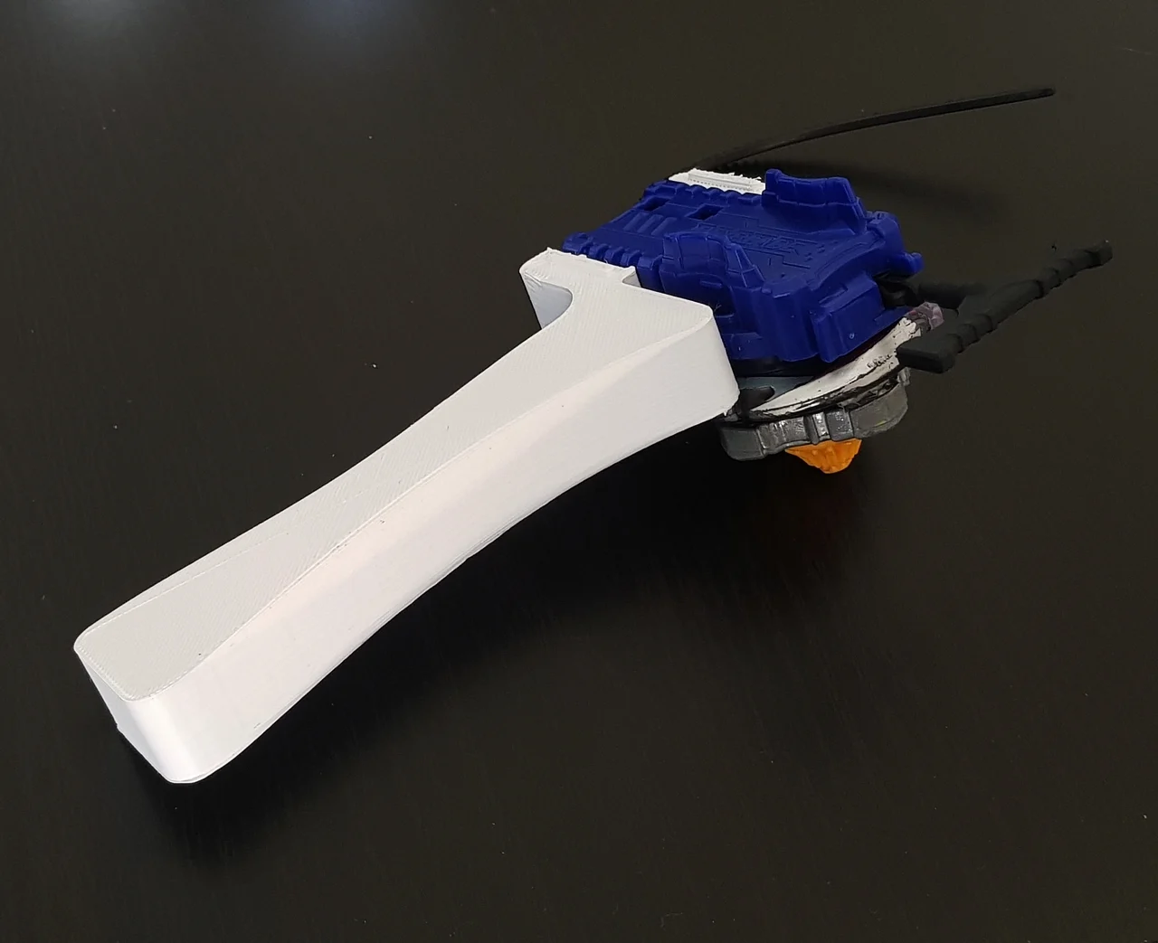 Beyblade Burst Launcher Grip / Manche pour lanceur Beyblade Burst