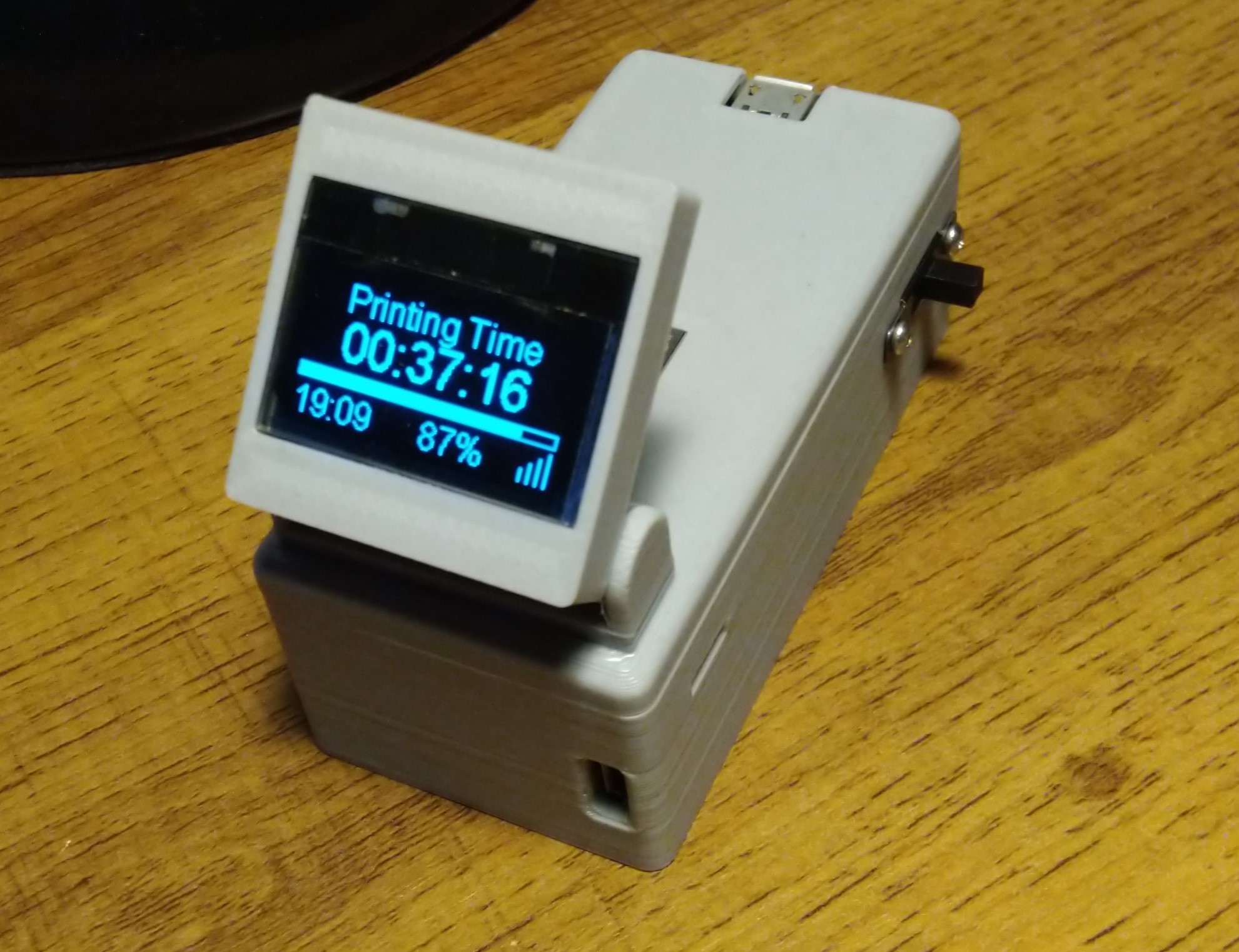 3D Printer Monitor for OctoPrint node MCU 8266 18650
