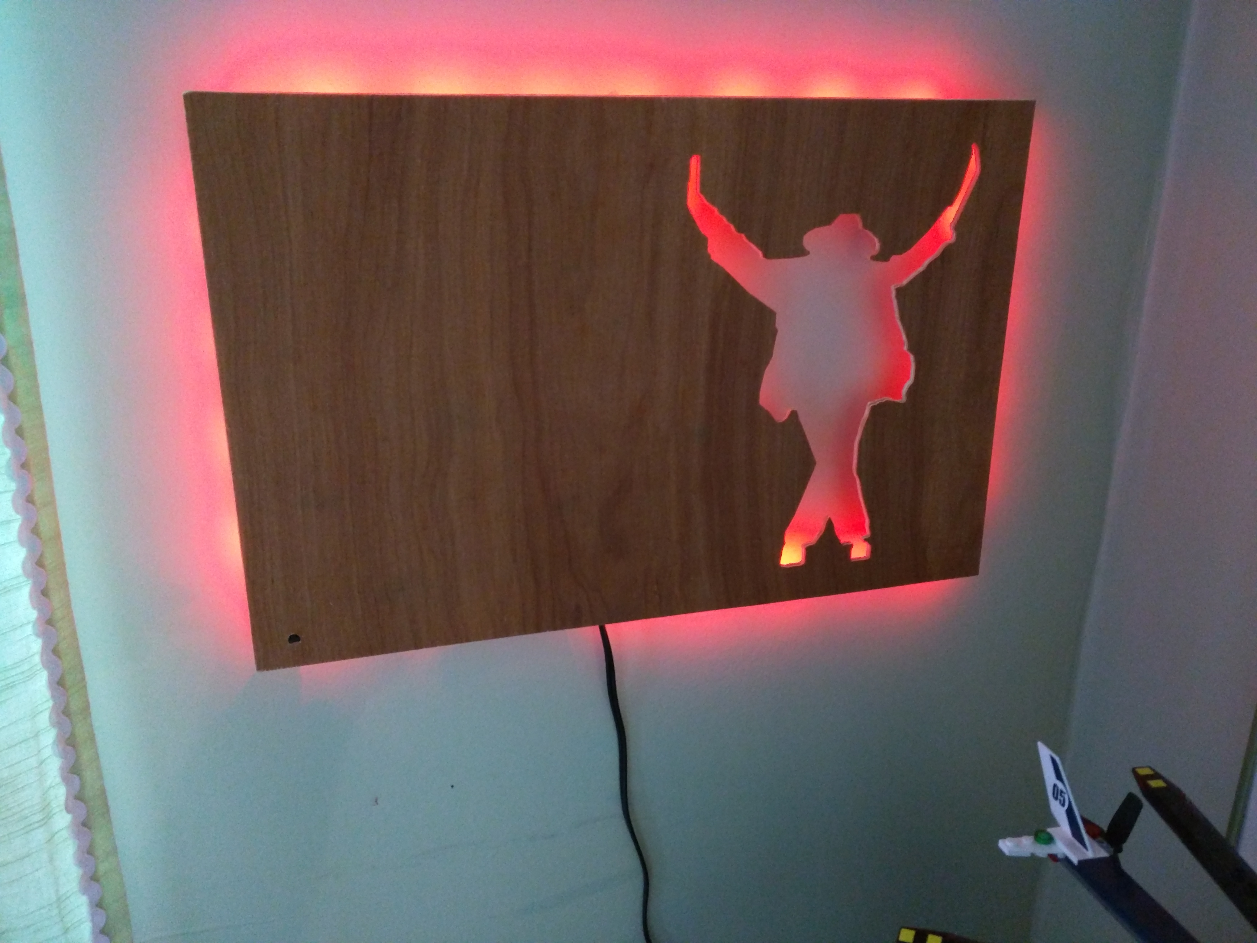 Michael Jackson plywood lamp