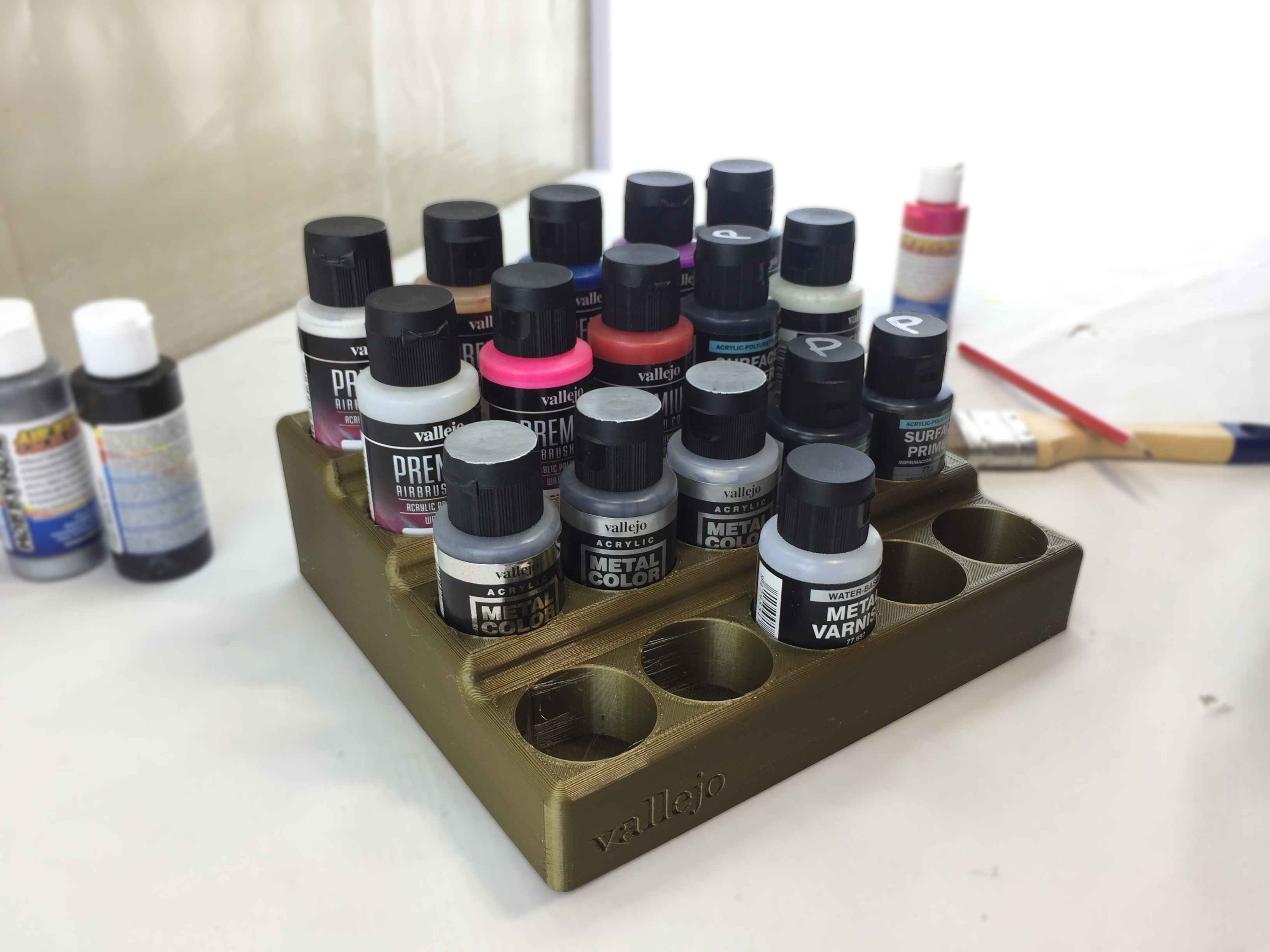 Vallejo Airbrush Bottles Stand - Critter Hitters
