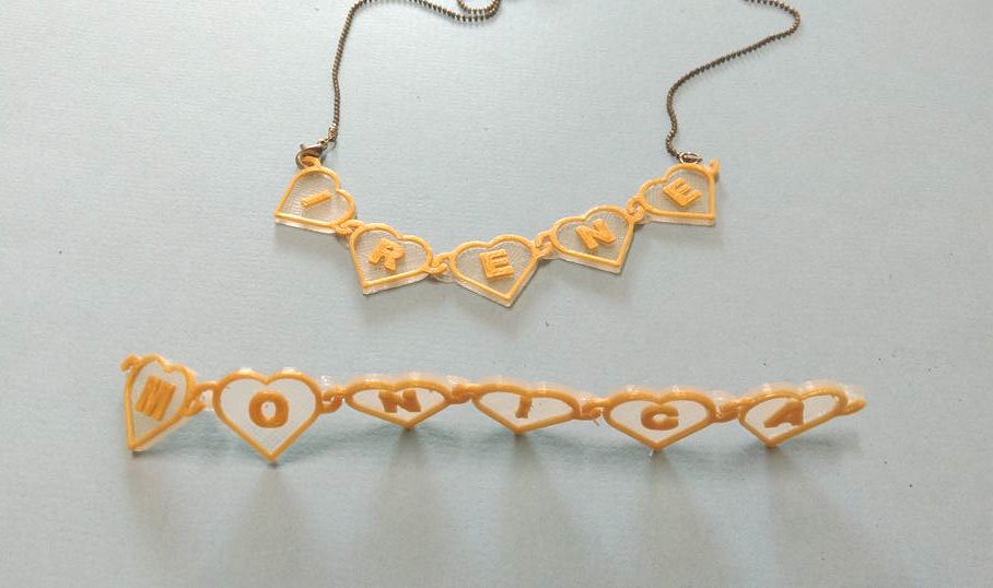 Heart chain with text