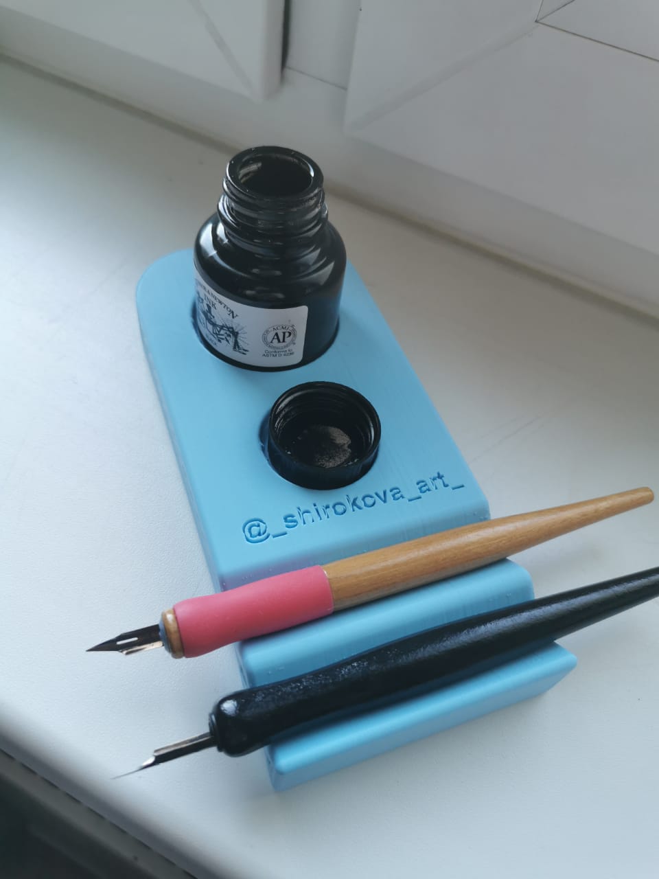 Ink holder