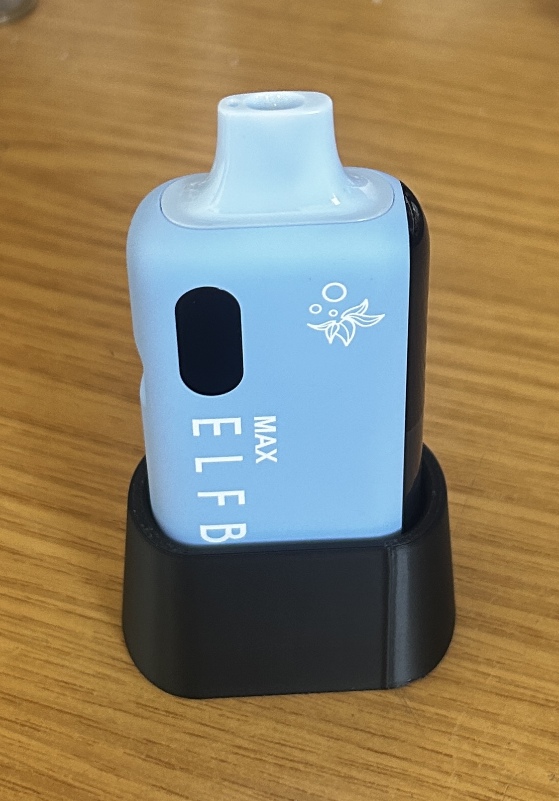 Elfbar Max stand