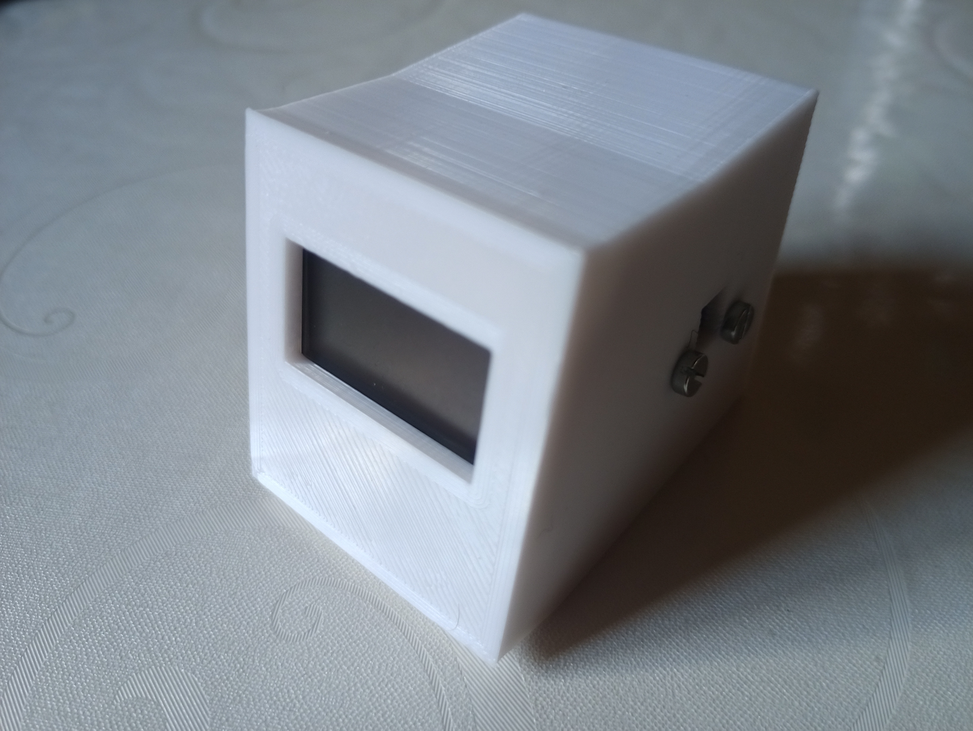 Wemos D1 case with 0.96" OLED display and proximity sensor