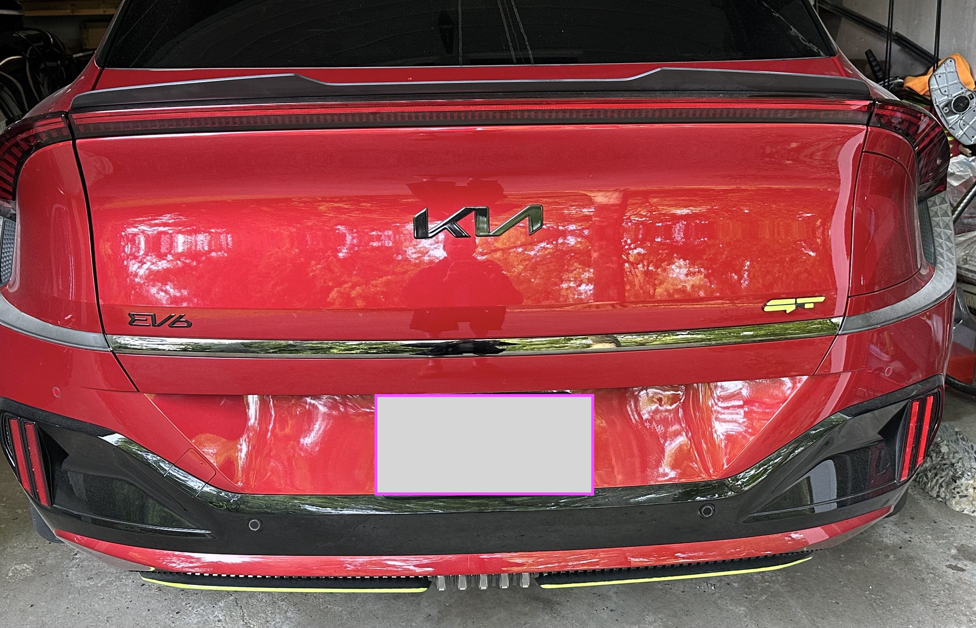 EV6 GT Emblem