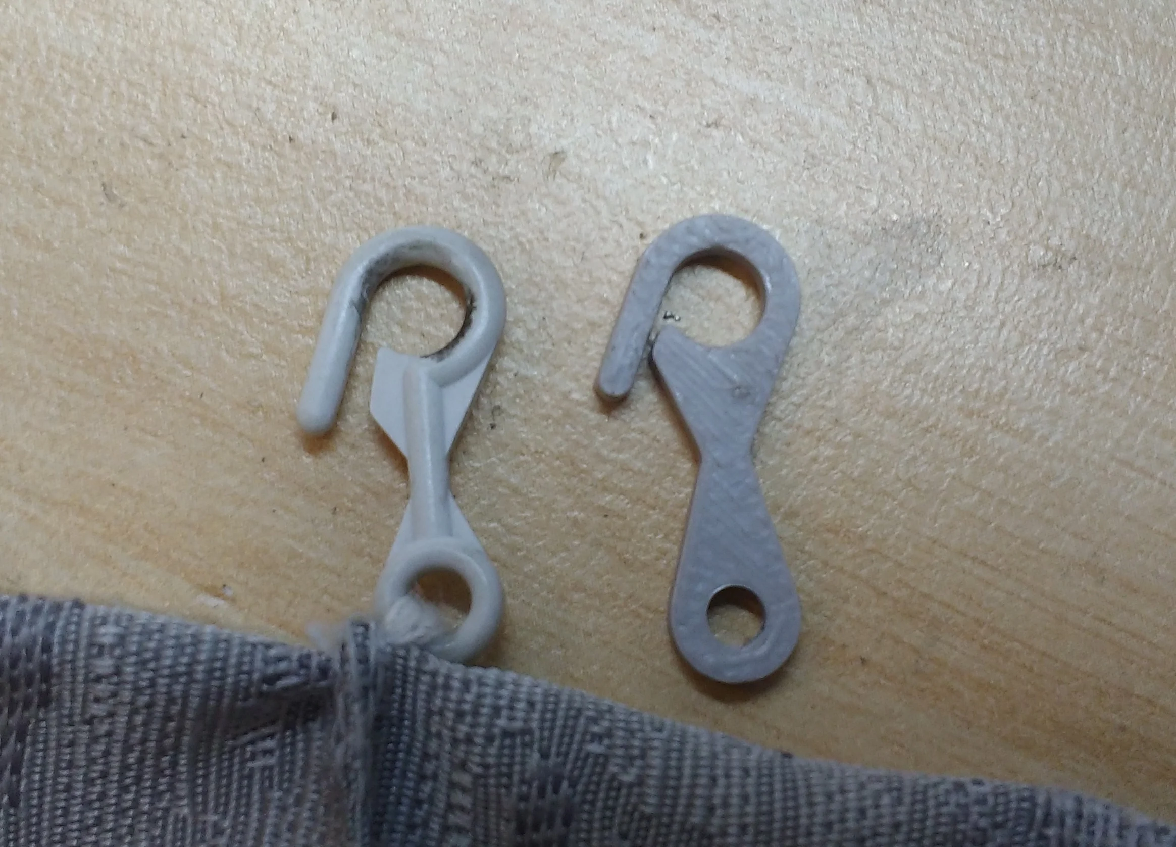 Mitsubishi Delica L400 curtain replacement hook