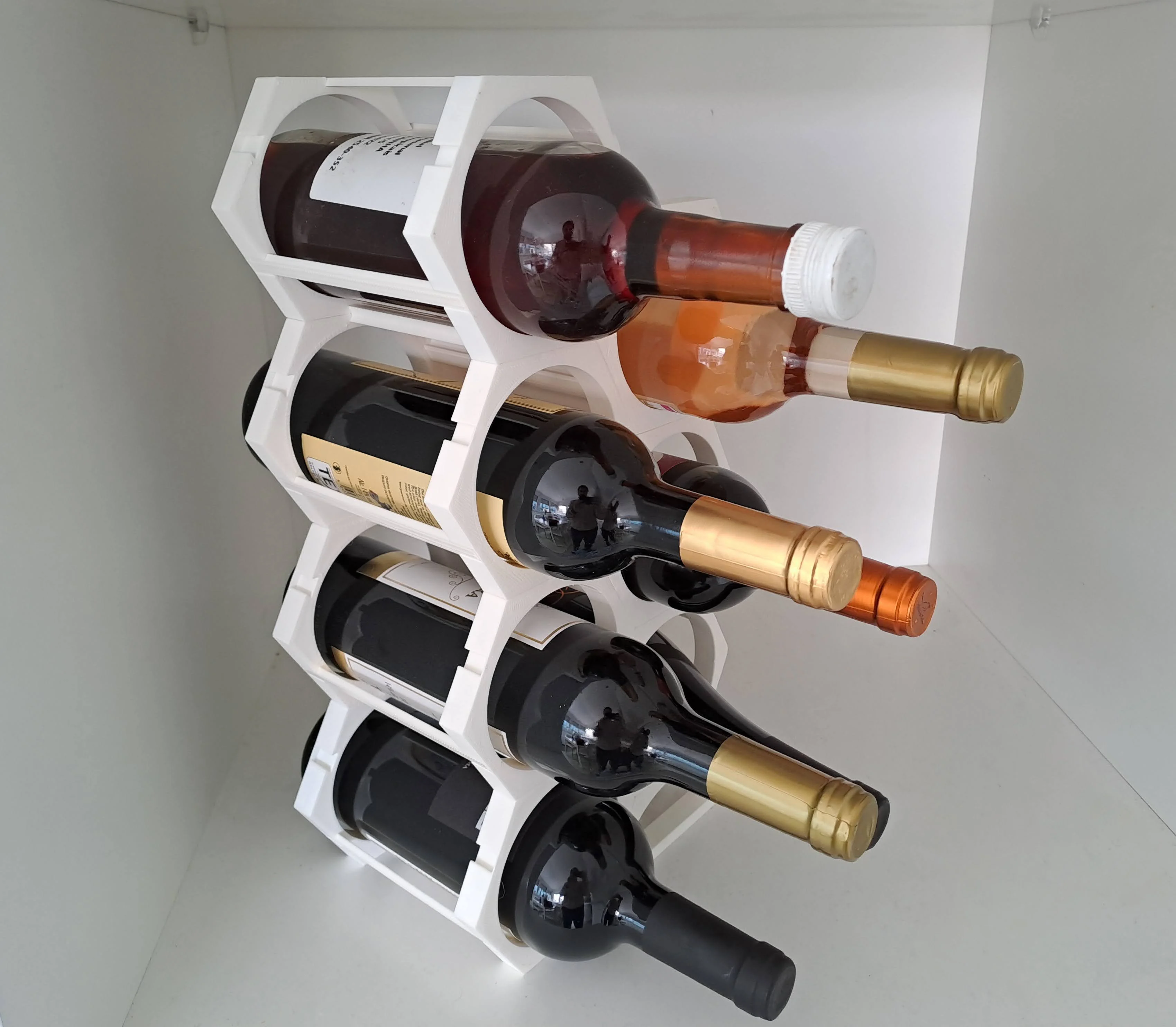 Modular honeycomb wine rack