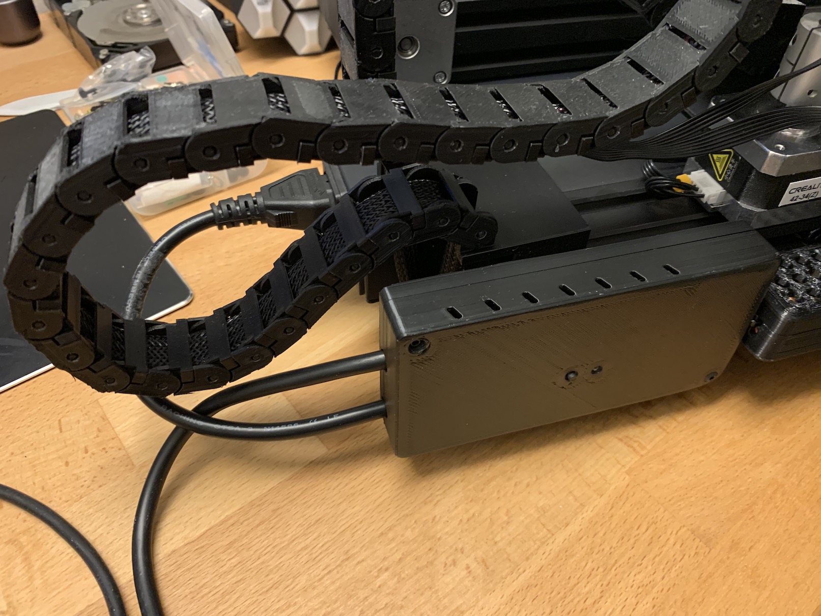 Sonoff basic enclosure attached Ender 3 v2 Rails