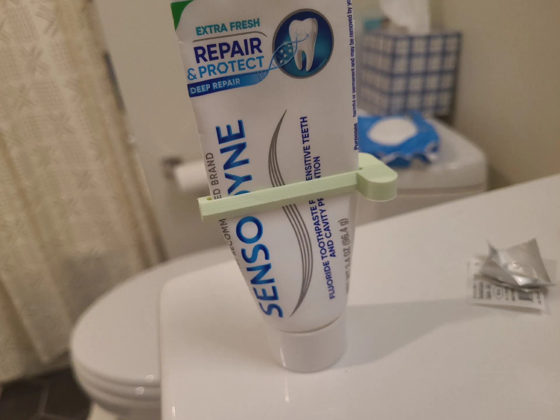 Simple parametric tube squeezer (great for toothpaste, paint, glue, etc)