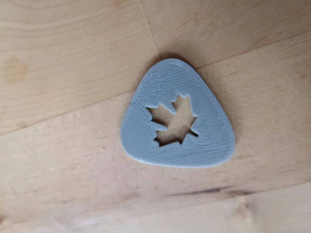 Gitar Pick Maple Leaf
