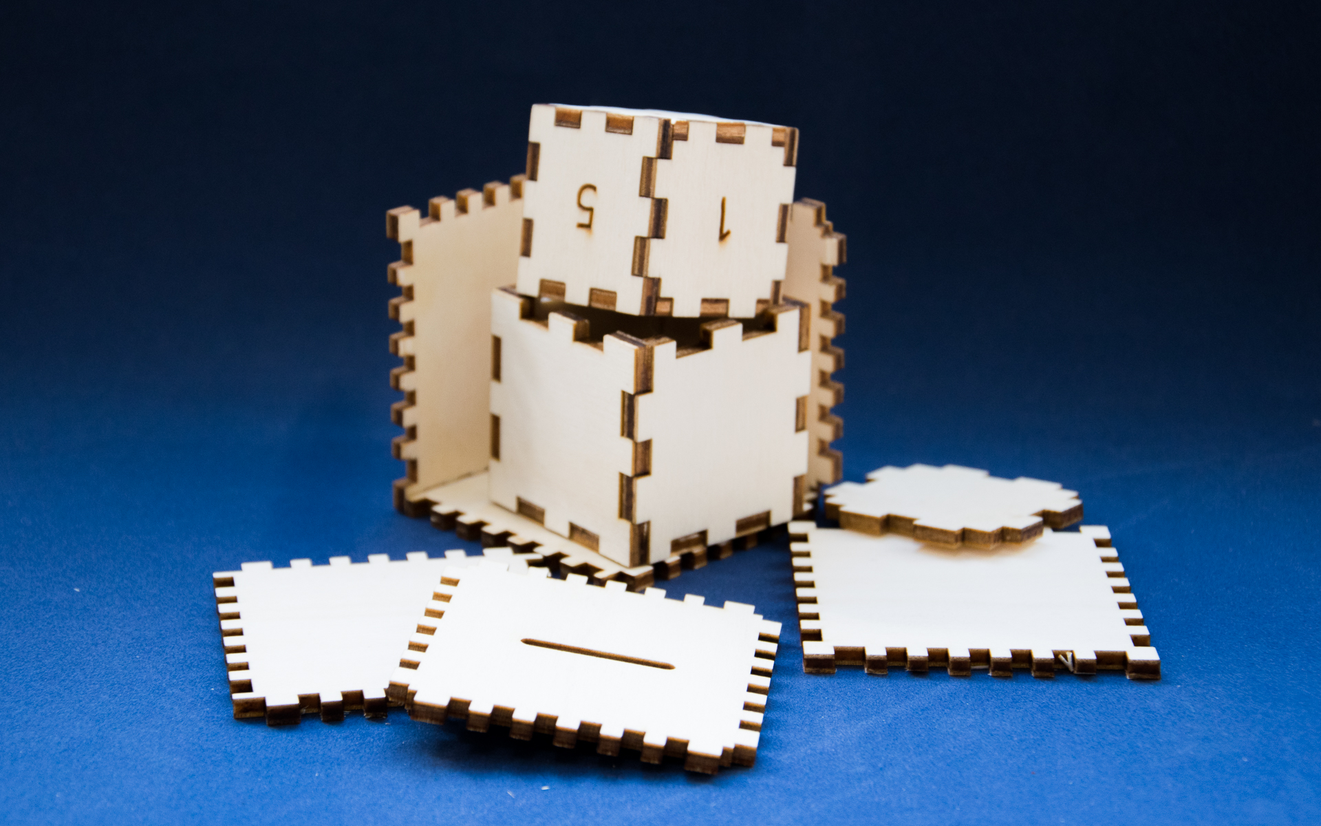 Box in the box - design for lasercut with Makercase