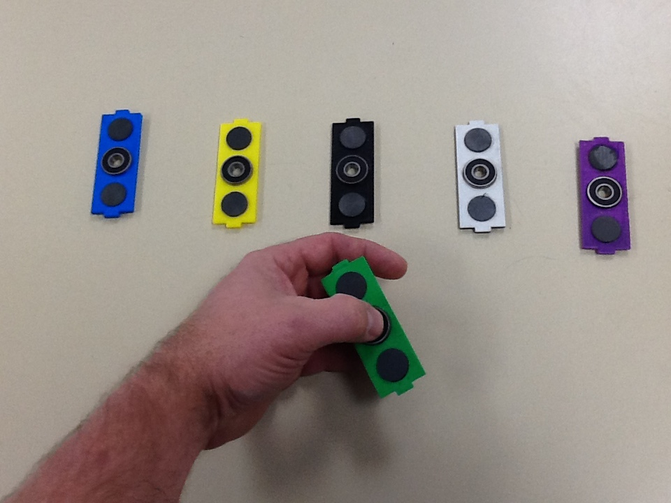 Magnetic Fidget Spinner: Reading shop drawings, 3D modeling & printing