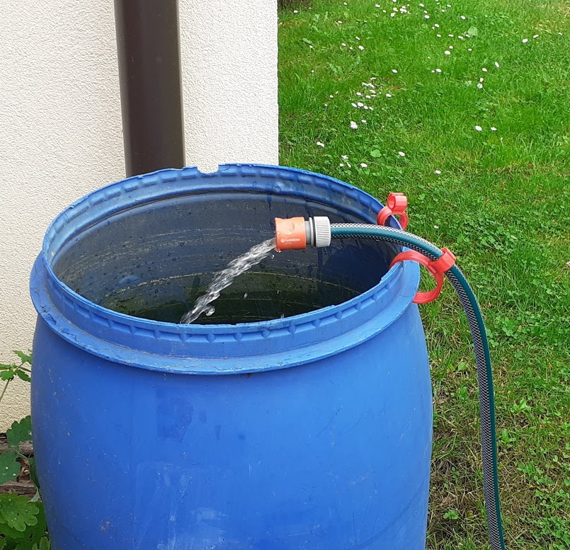 Hose barrel holder