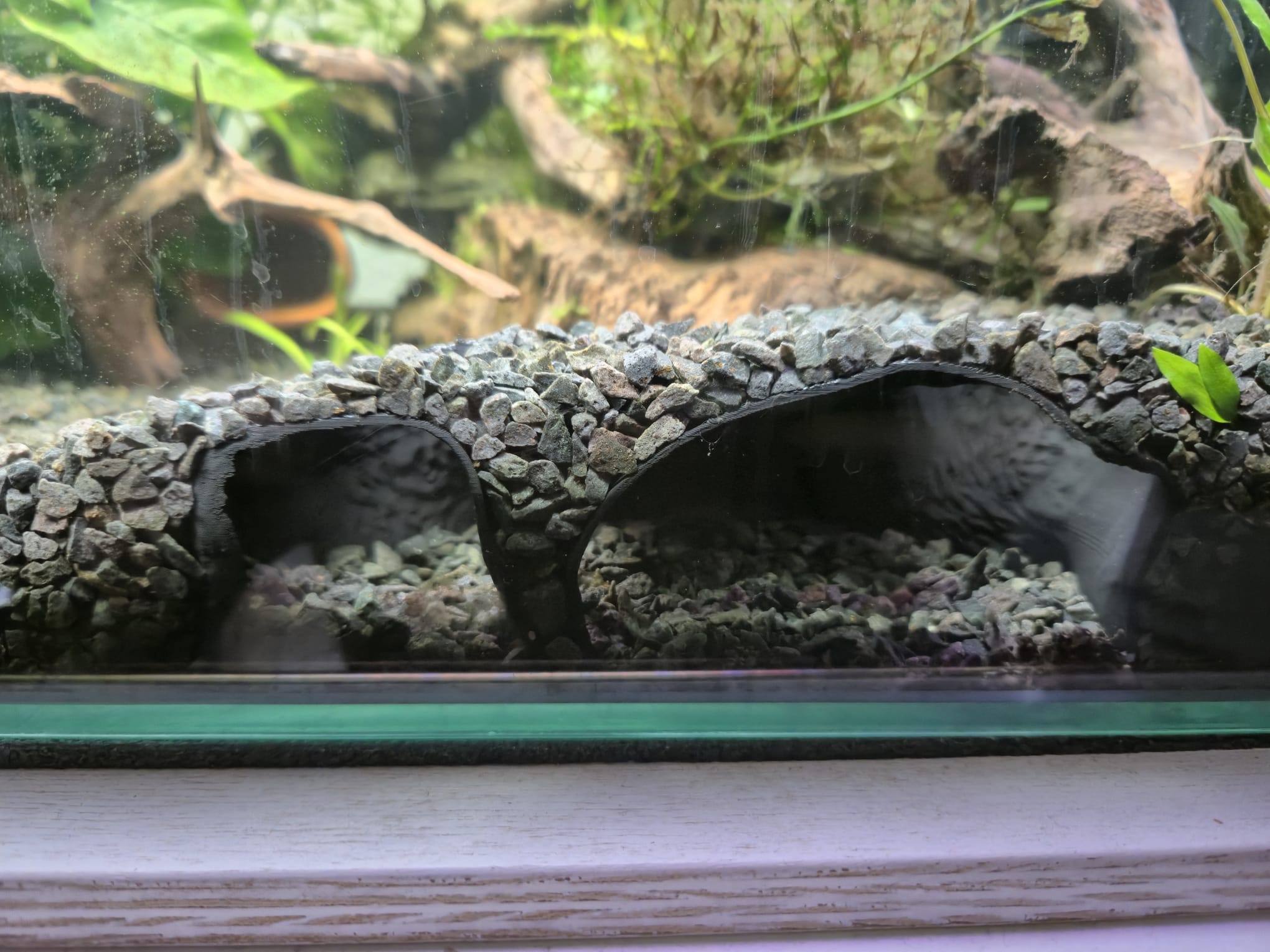 Undergravel fish and shrimp cave/hideout for aquarium/fish tank