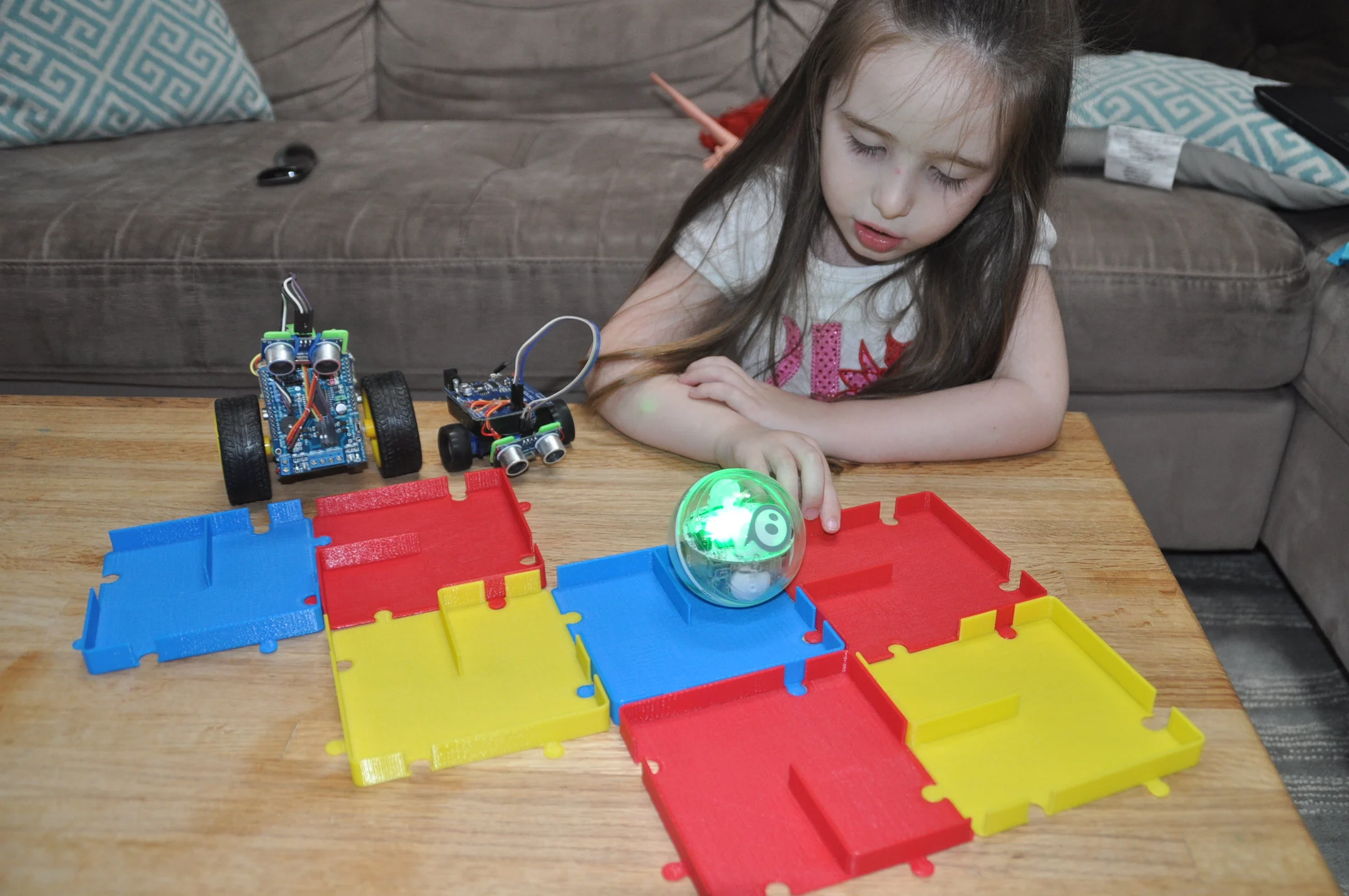 Sphero Modular Puzzle Maze Blocks - Build your own robot maze to challenge your programming skills!