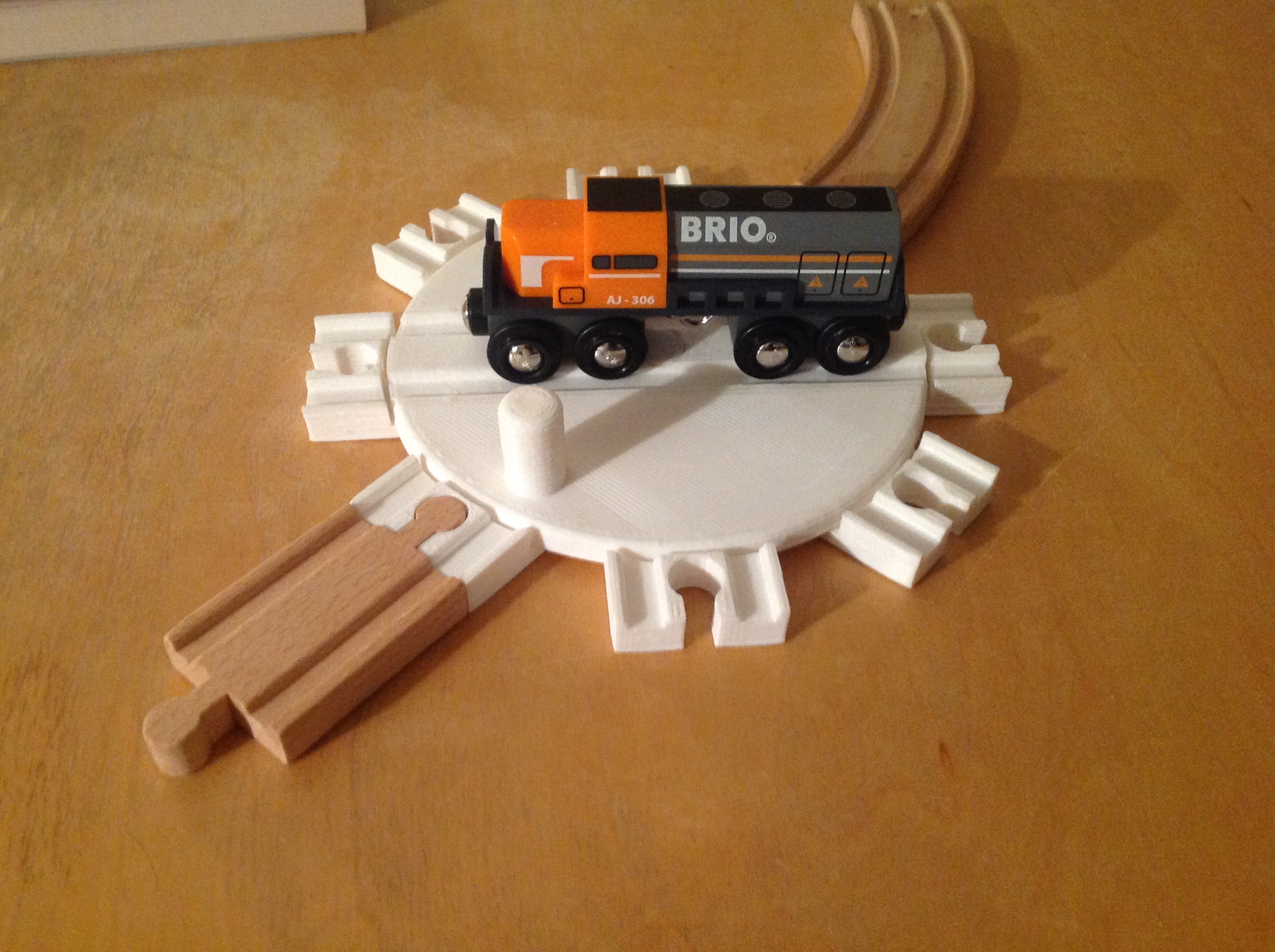 Wooden Train Turntable - 150mm table - Brio/Thomas
