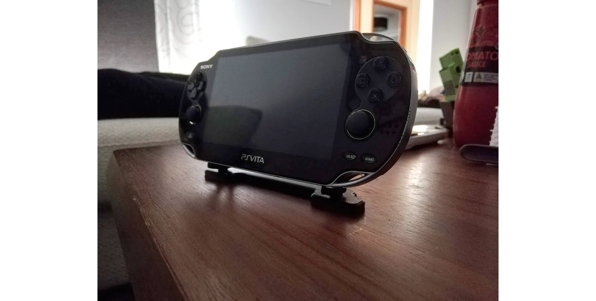 Minimalist Sony PSP/Vita Stand