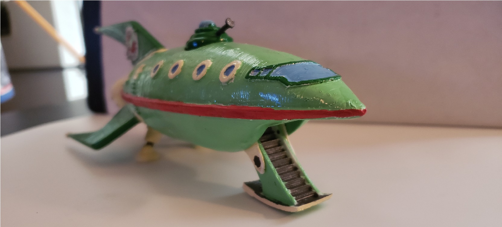 Planet Express Ship With Landing Gear