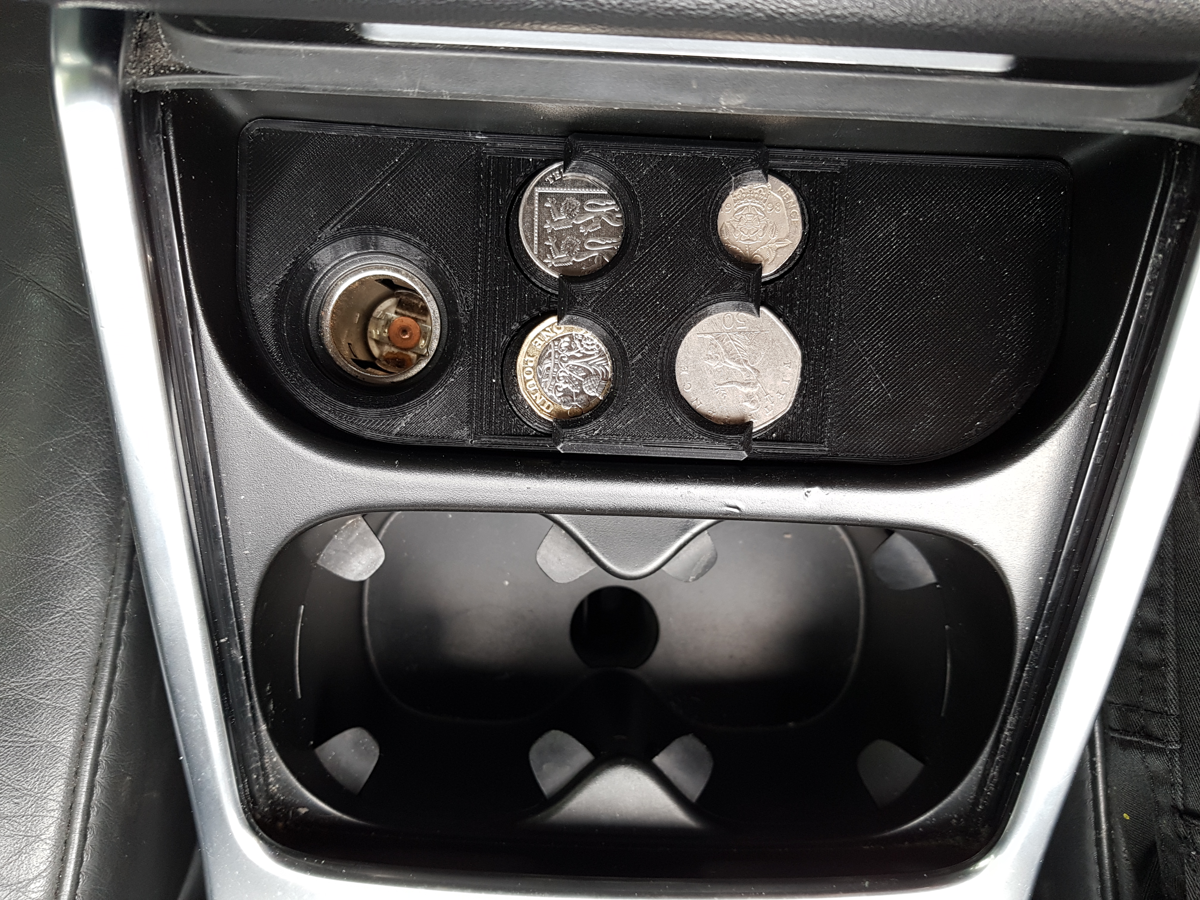 Volvo V70 (MY2014) Coin Holder (UK coins)