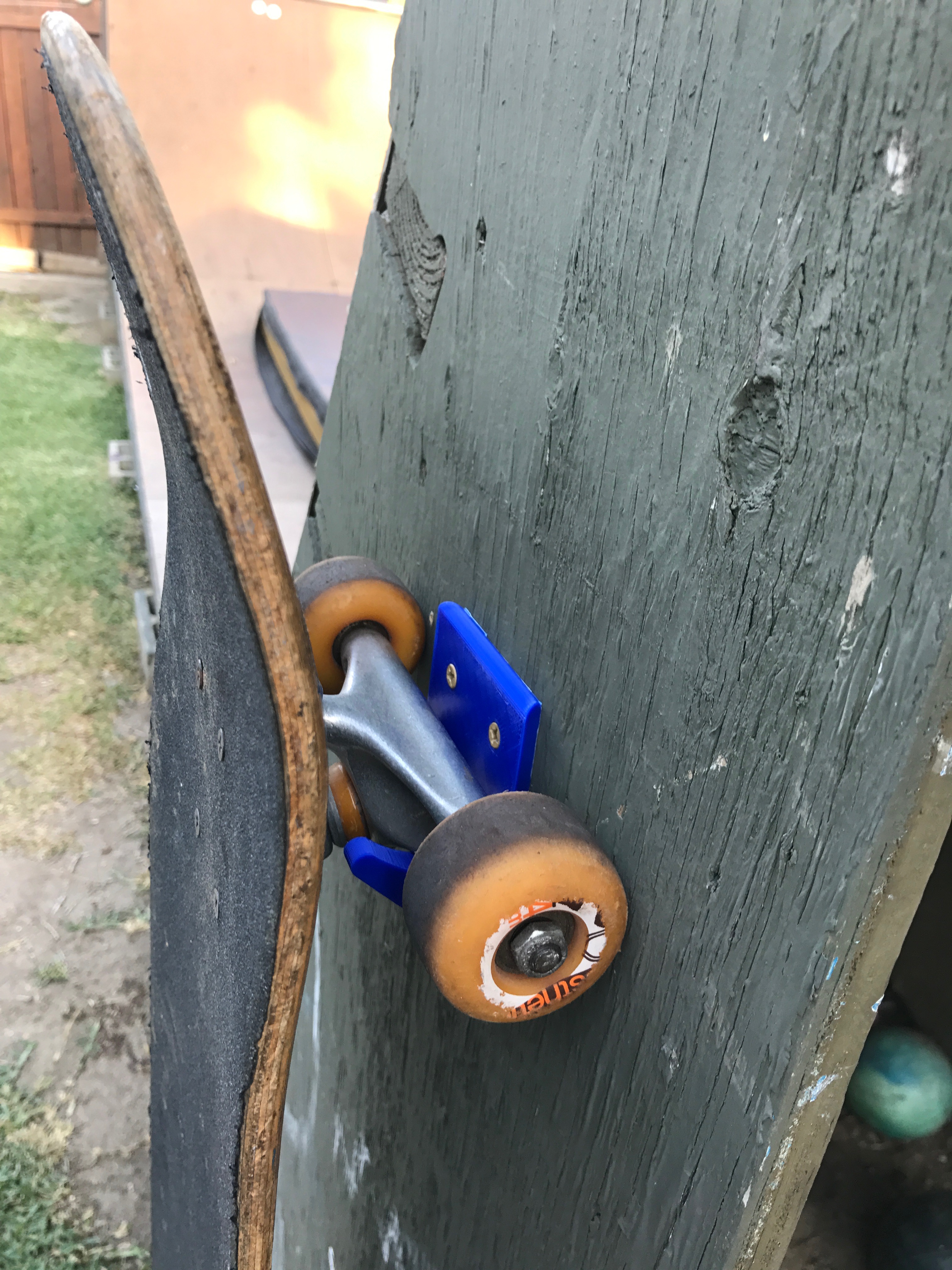 Happy skateboard wall hook