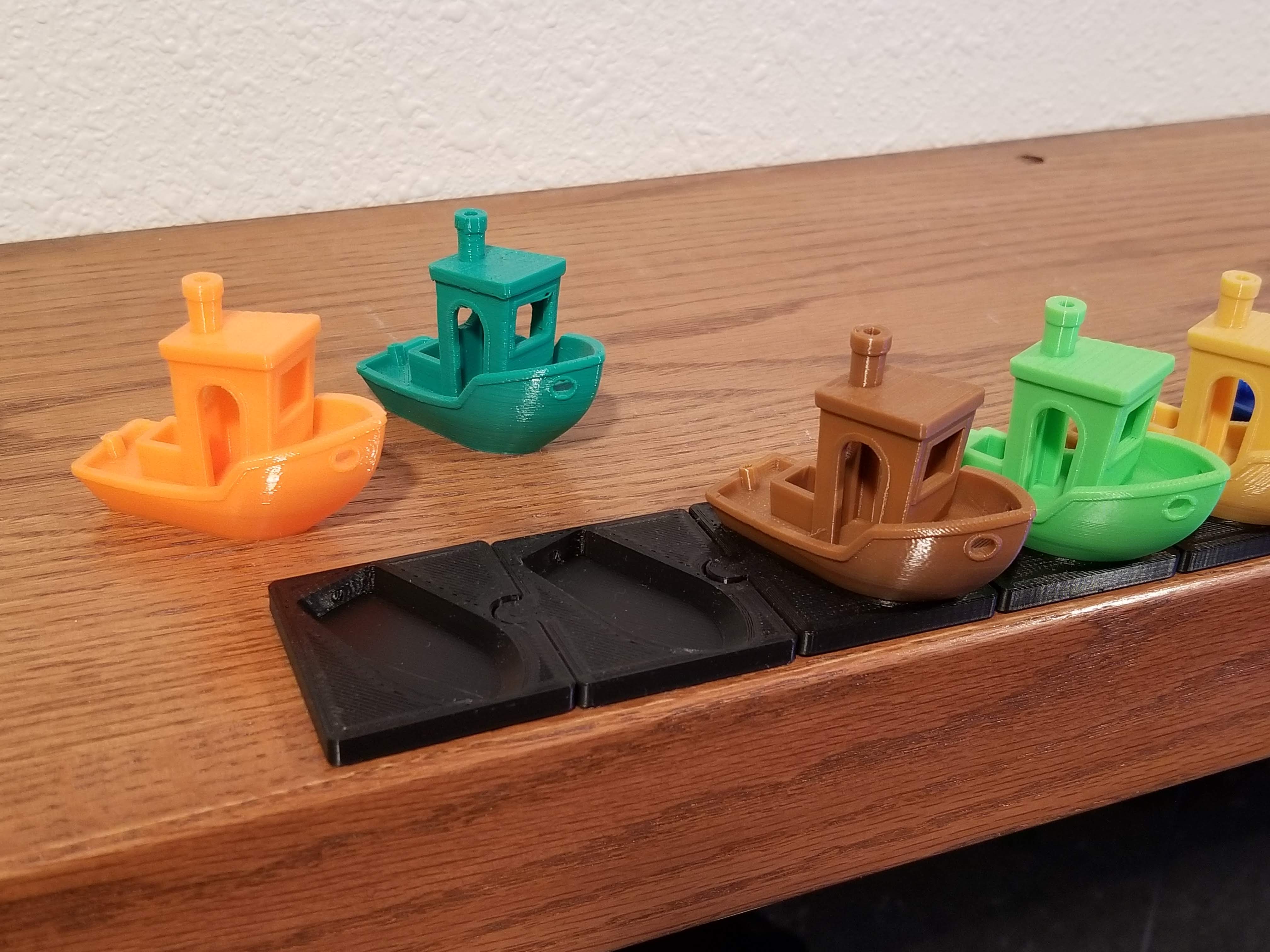 Interlocking Benchy Display