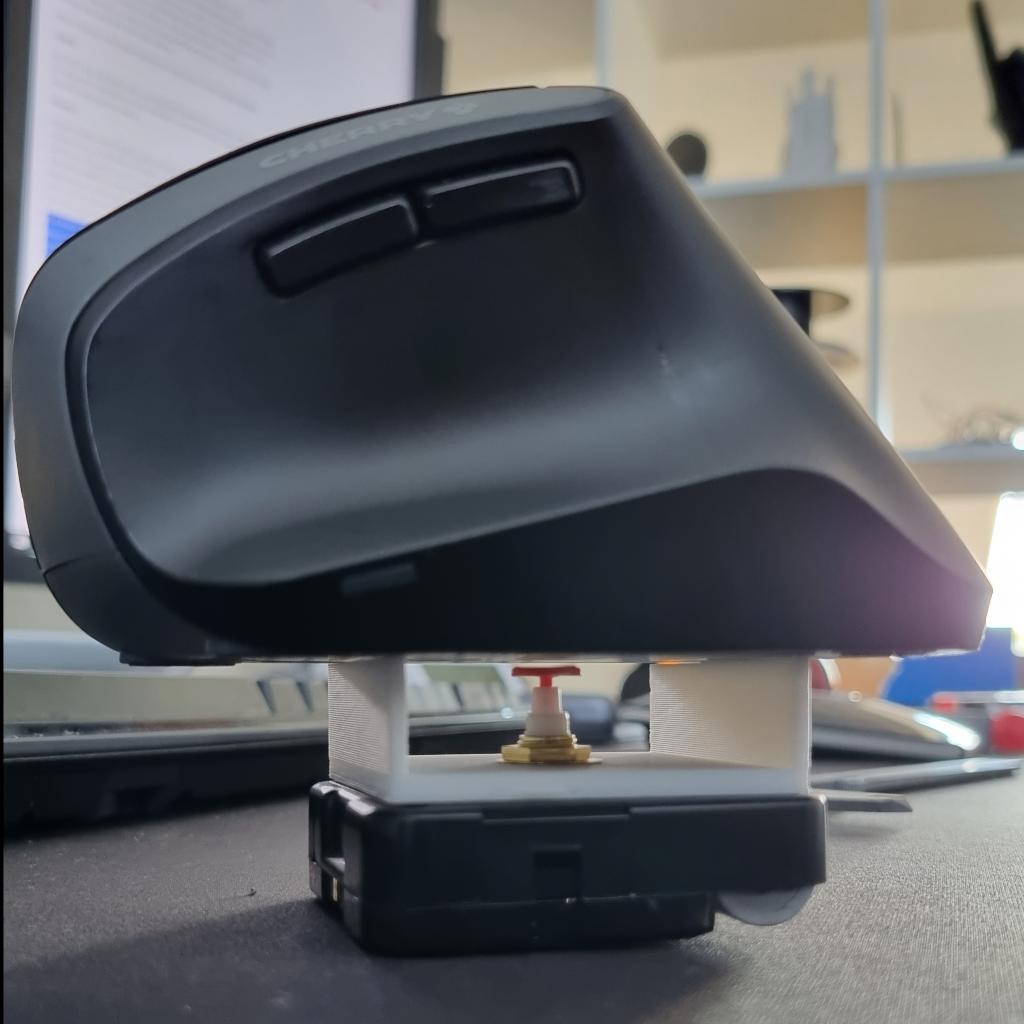 Worlds Simplest Mouse Jiggler/ Procrastinator