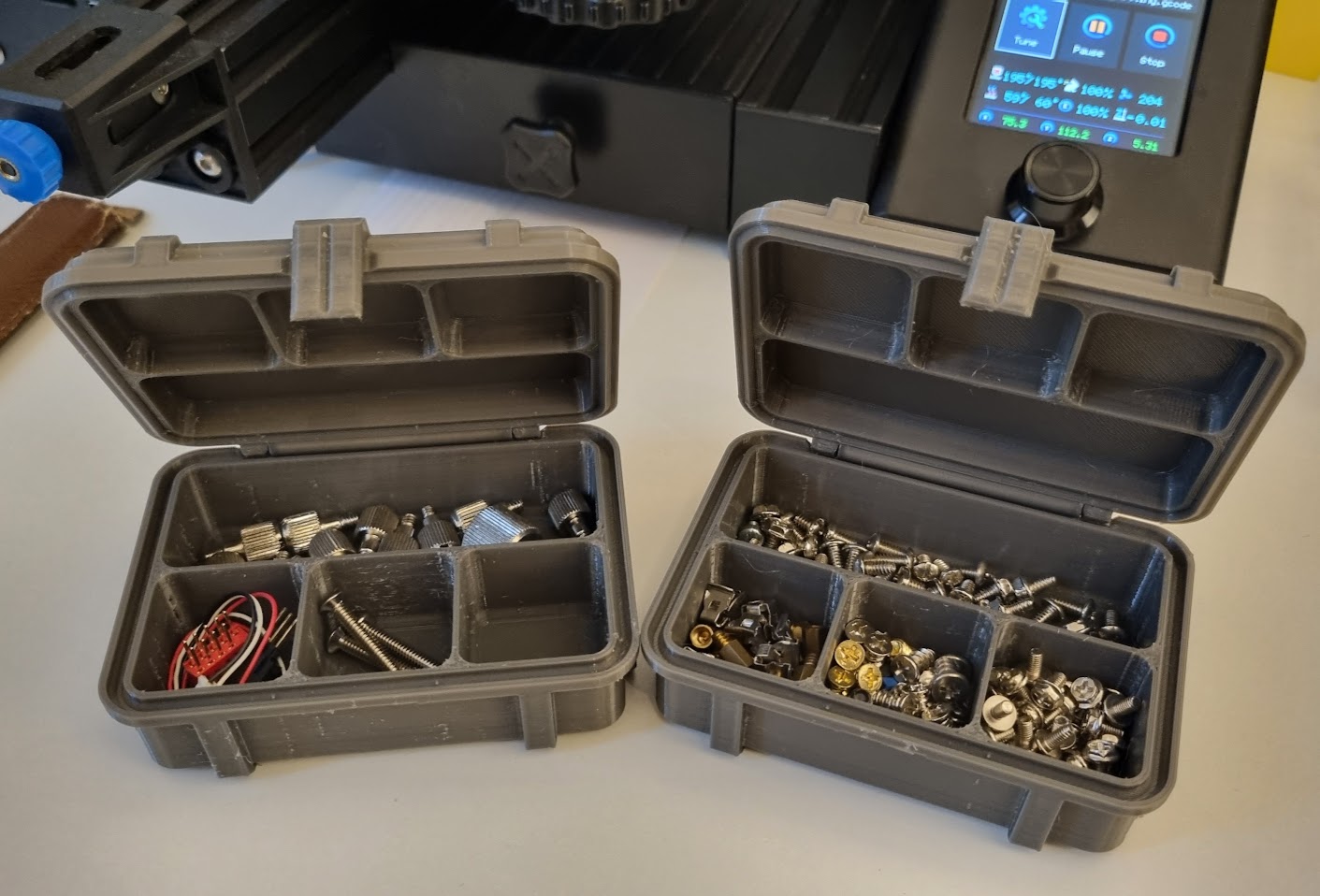 Improved 4-compartment Storage Box