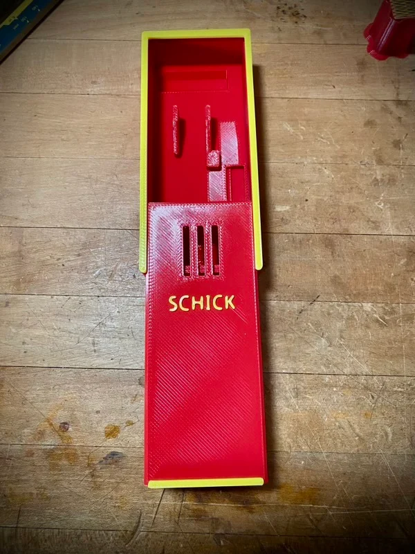 Case for Schick L series Injectable Razor