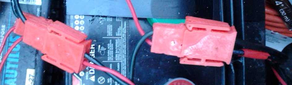 CAT Standard 12VDC click-lock plugs & sockets