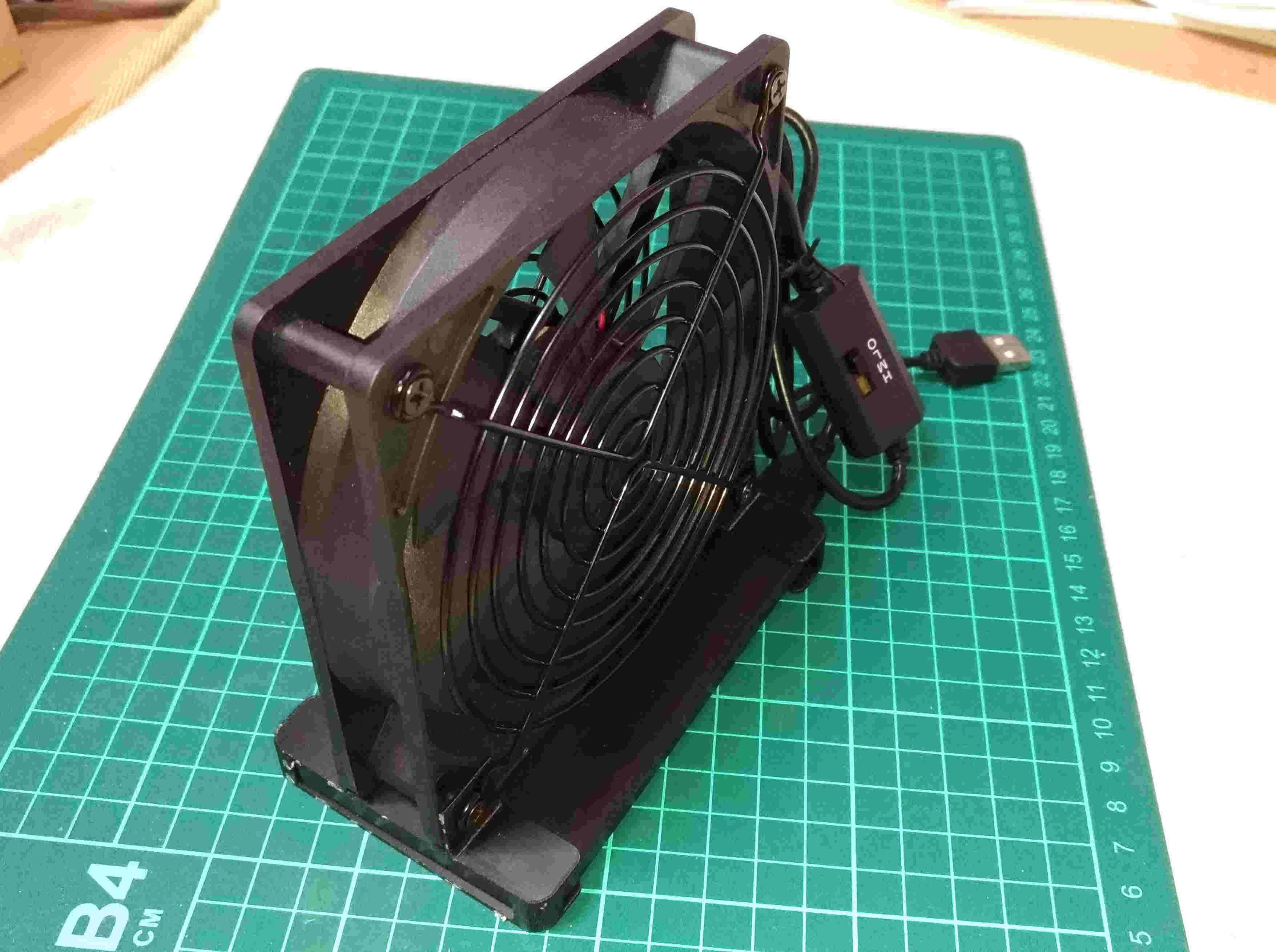 Fume Extractor(120mm) with Daiso battery