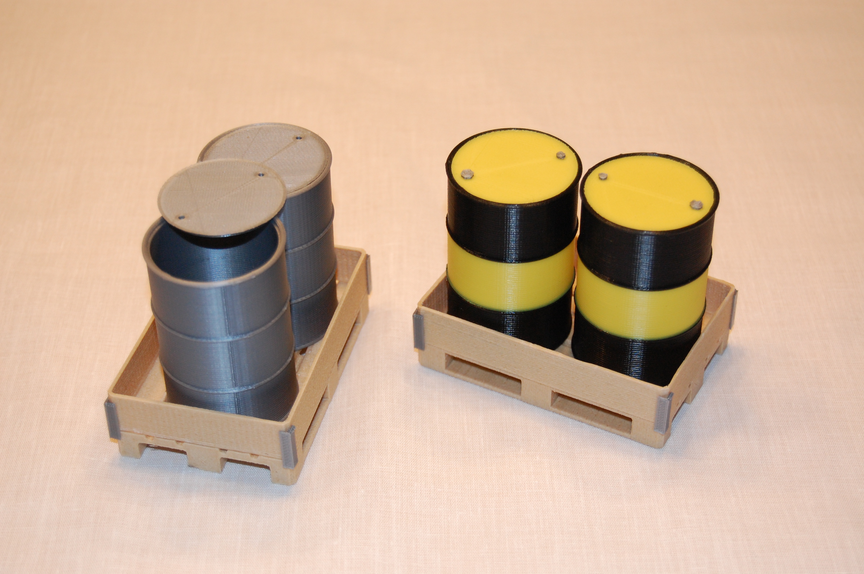 Oil barrel 208 L with lid