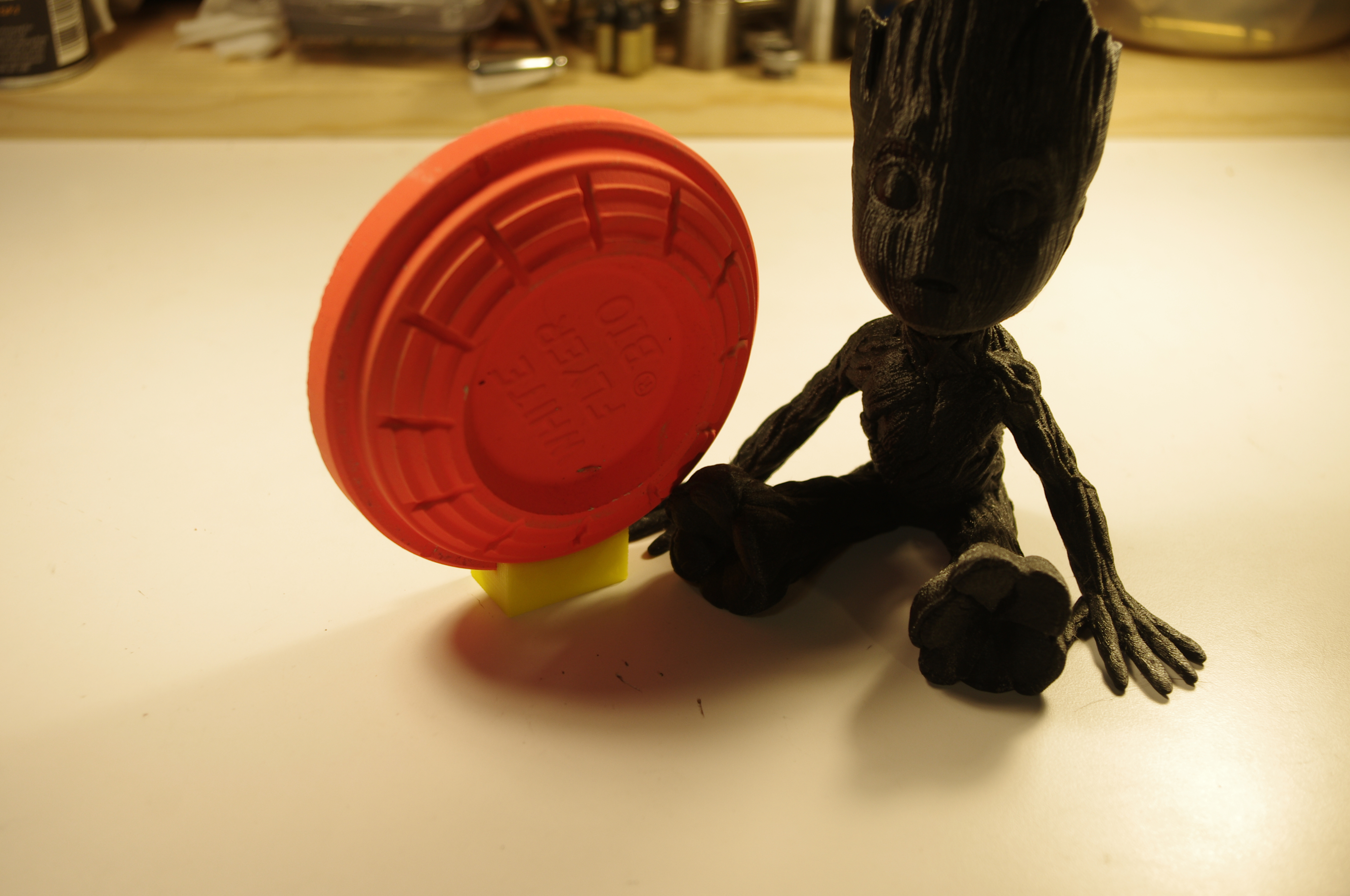 Clay Target Holder