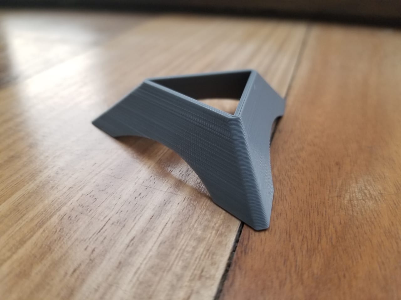 Rubick's cube stand