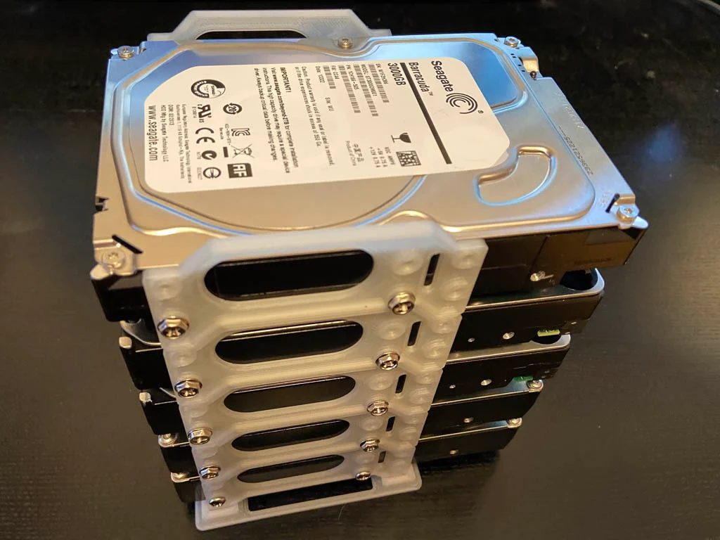 Stackable Hard Disk Holder, Short Version