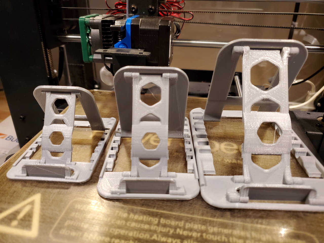 Phone/Tablet Stand BRACED (v2) - Flat fold - Print in place!