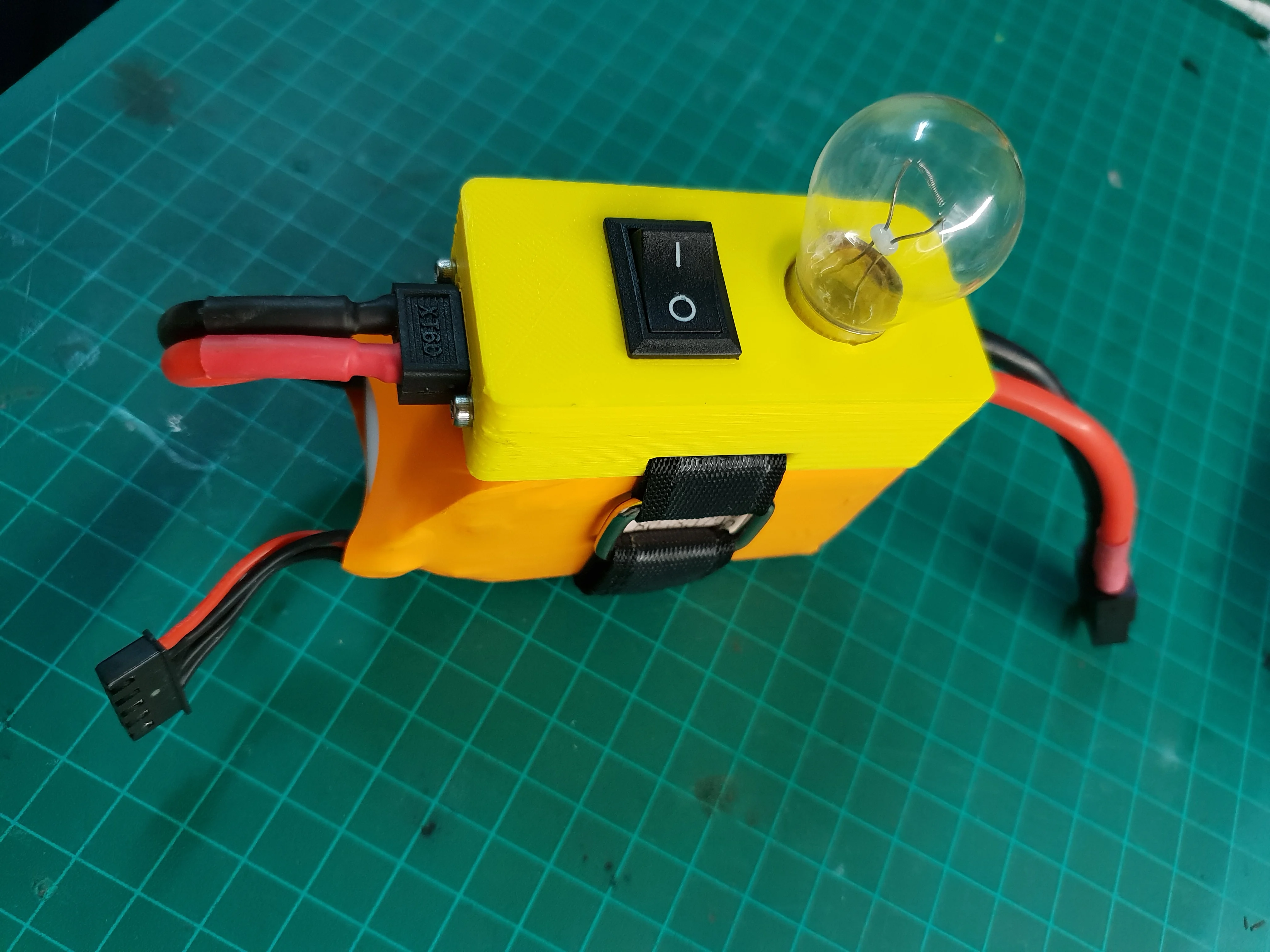 Lipo mountable smoke stopper and switch