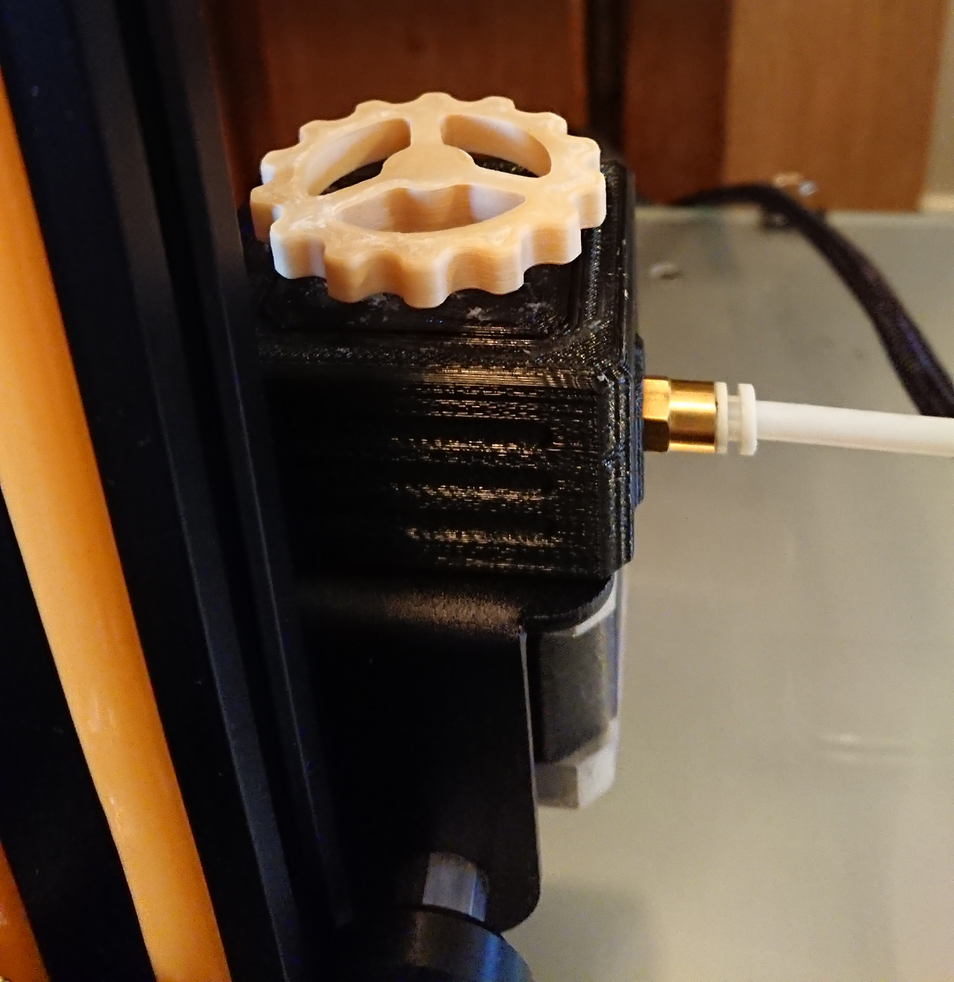 CR-10 Extruder cover w/rear panel delete