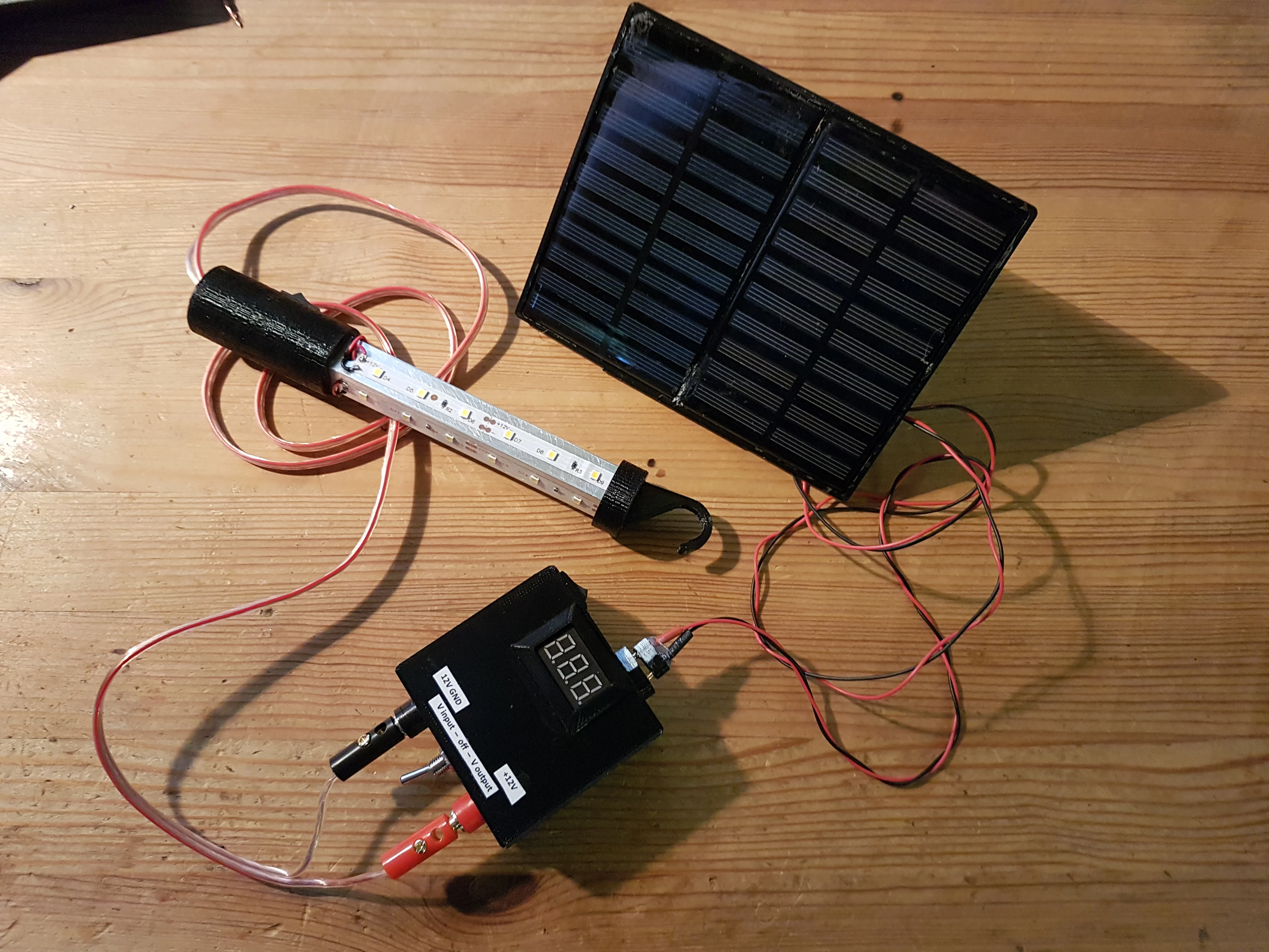 Complete Mini Solar Powerplant -- Komplettes mini Solarkraftwerk