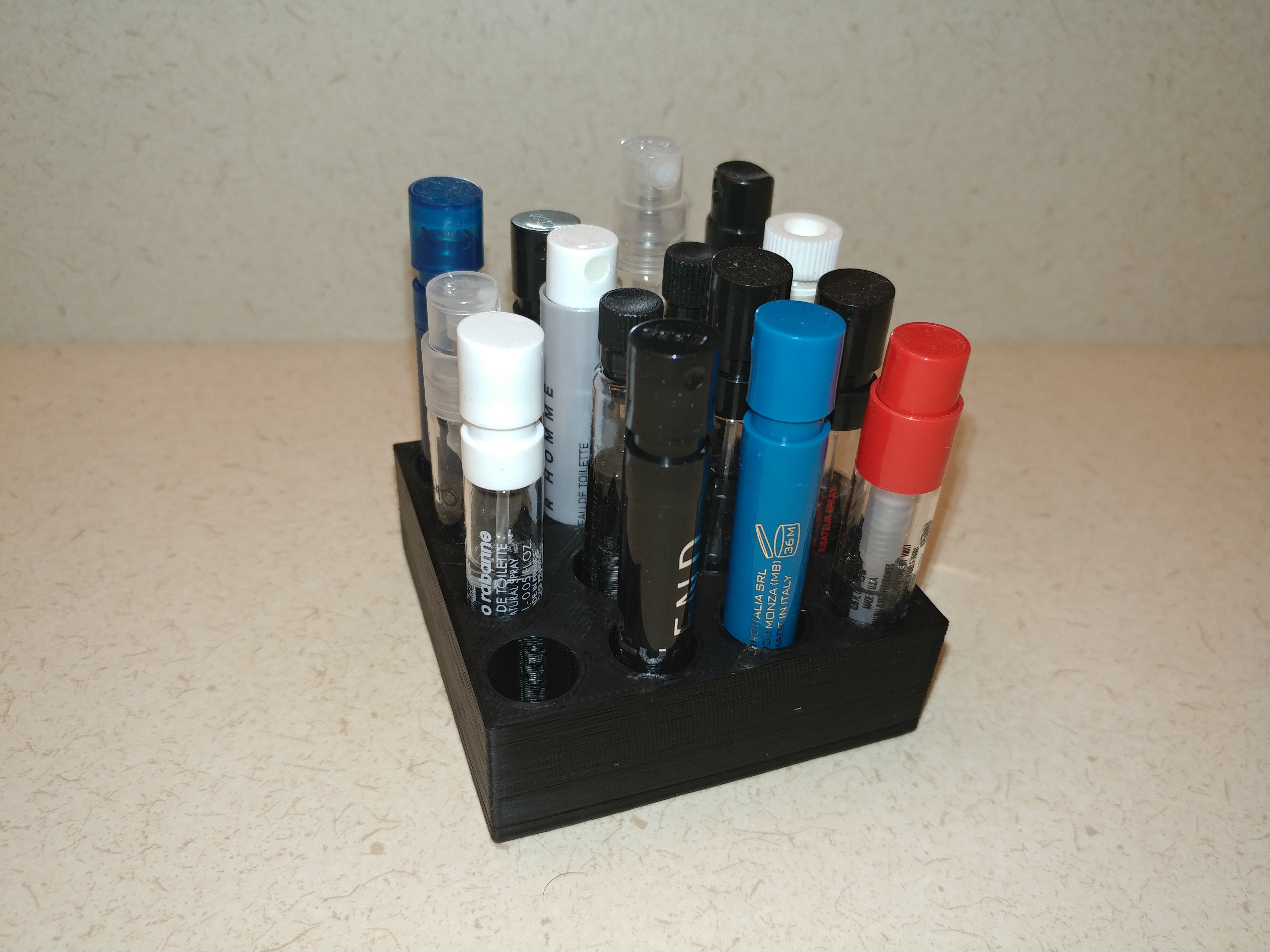 Cologne Sample Holder