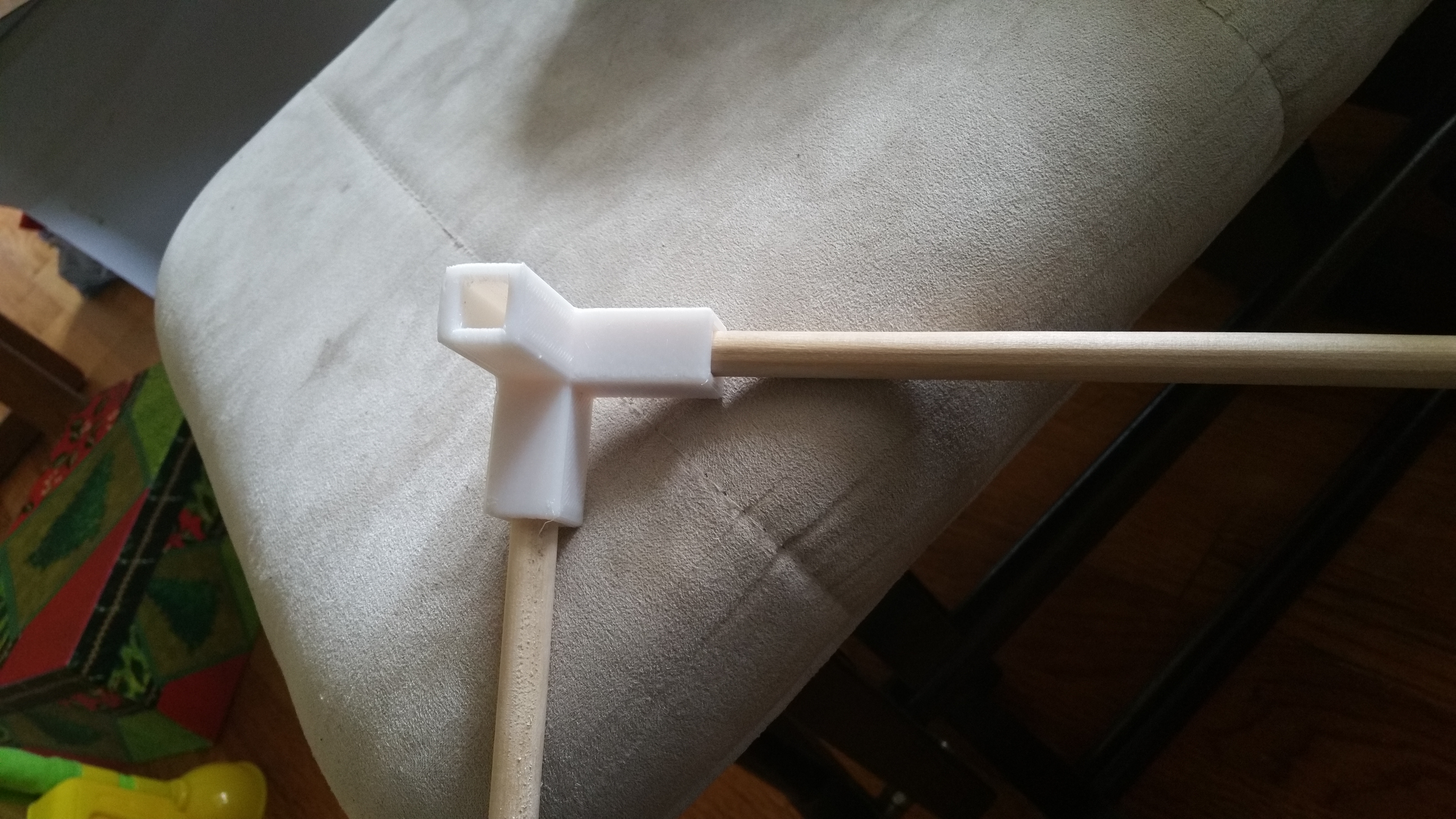 3/8 dowel corner joint