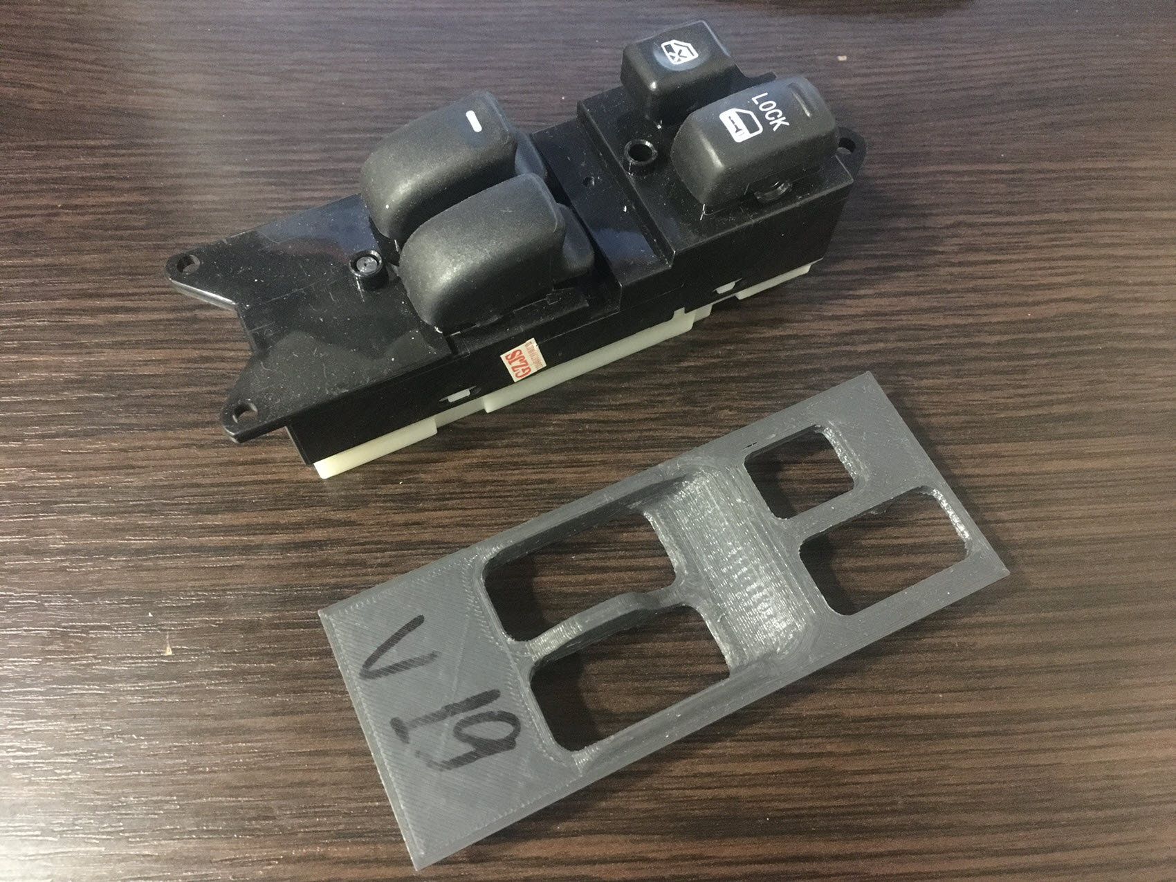 Mitsubishi Delica L400\L400\Space Gear - windows master control frame panel