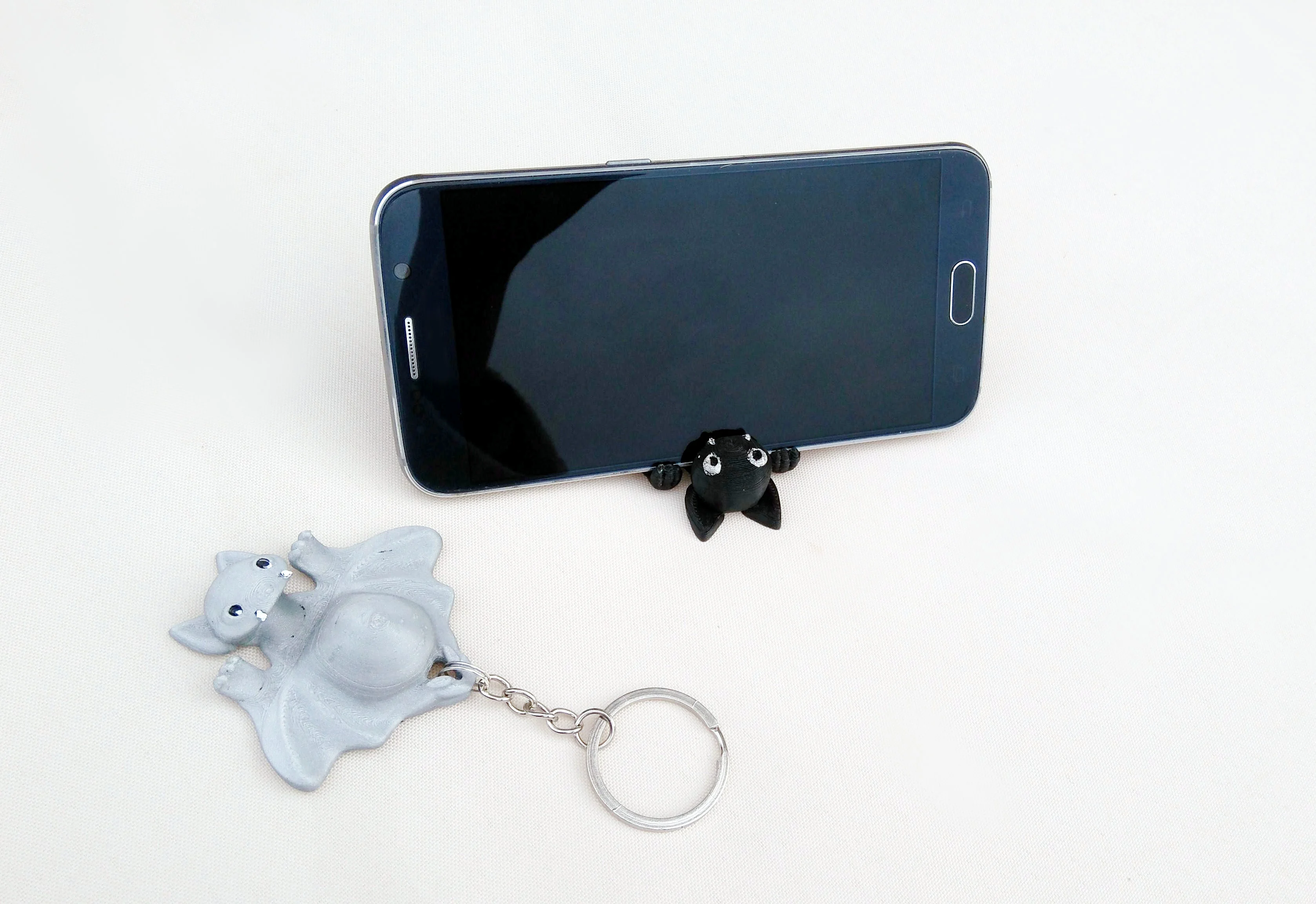 Bat Smarphone Stand