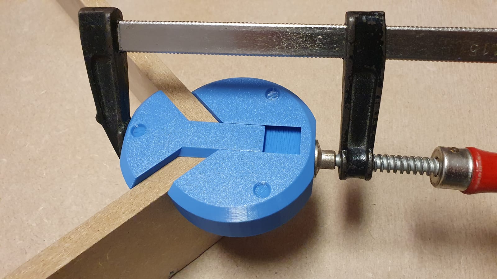 Stackable Corner Clamp