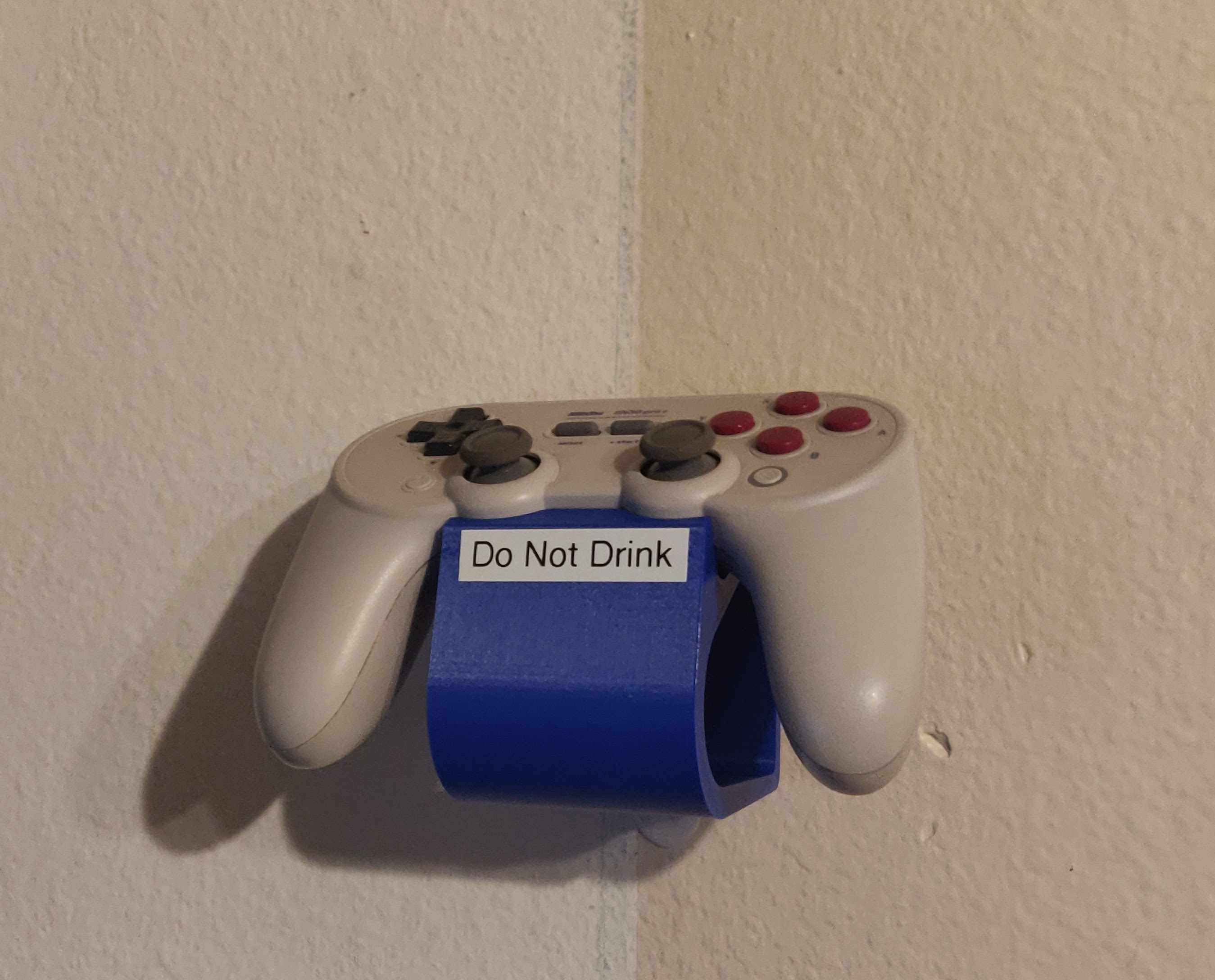 8BitDo SN30 Pro + Wall Hanger
