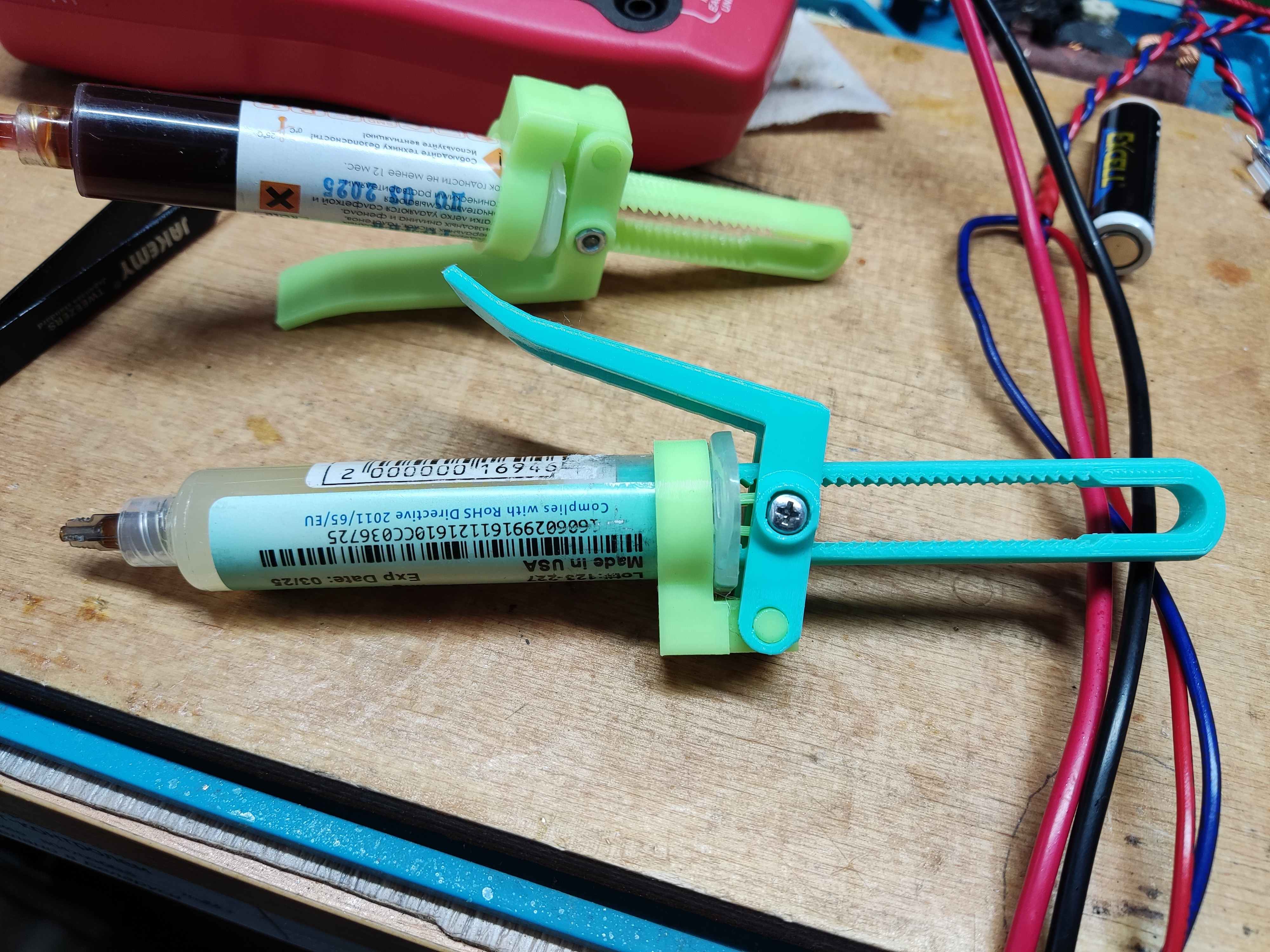 Ratchet Flux Dispenser for 10 ml Syringe