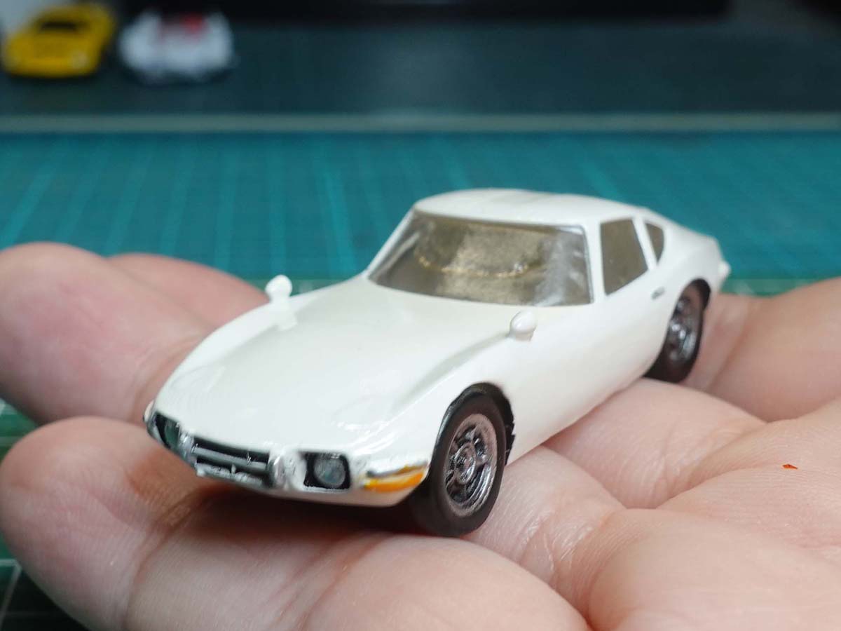 TOYOTA 2000GT