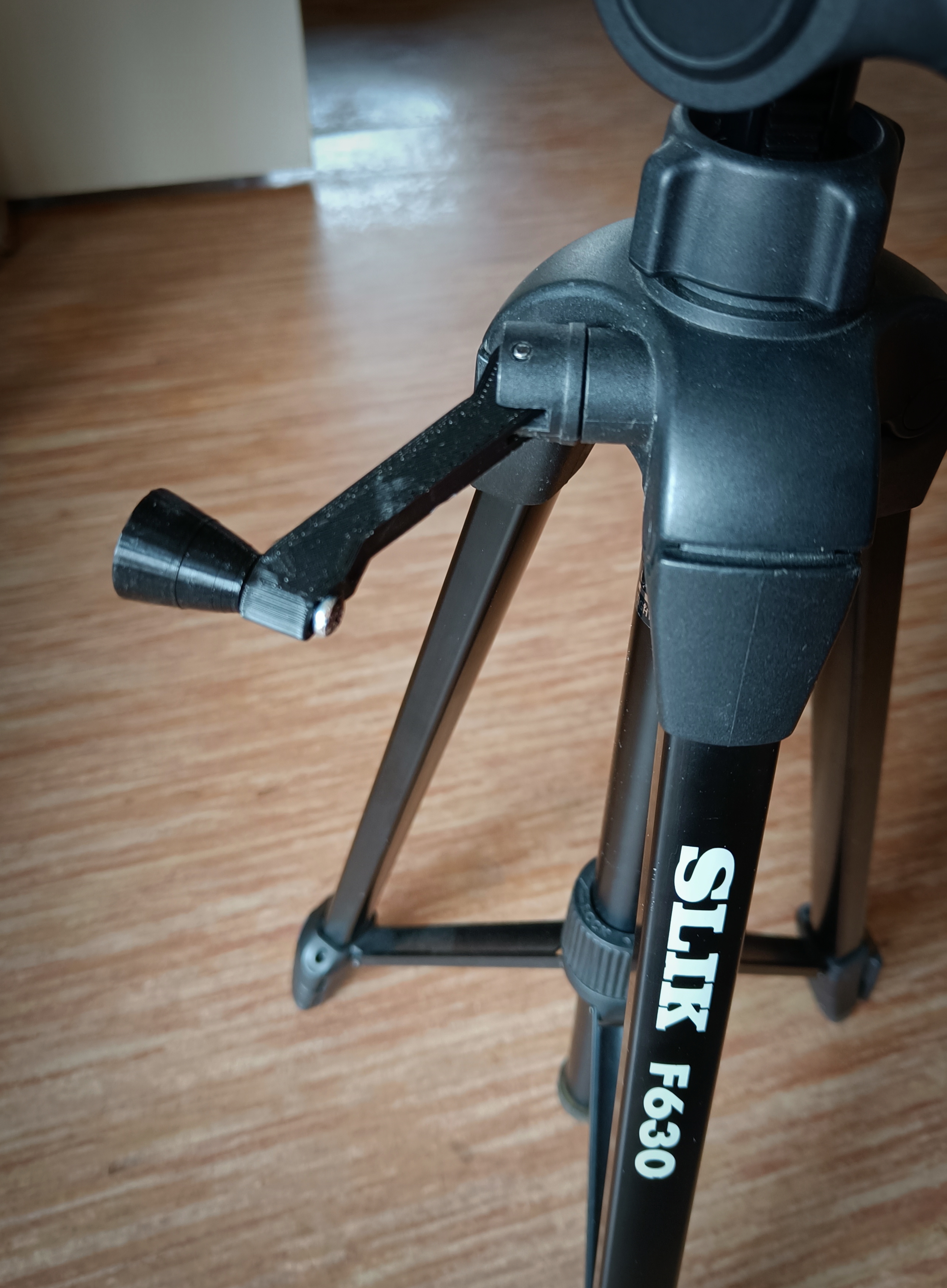 Crank handle for Slik F630 tripod