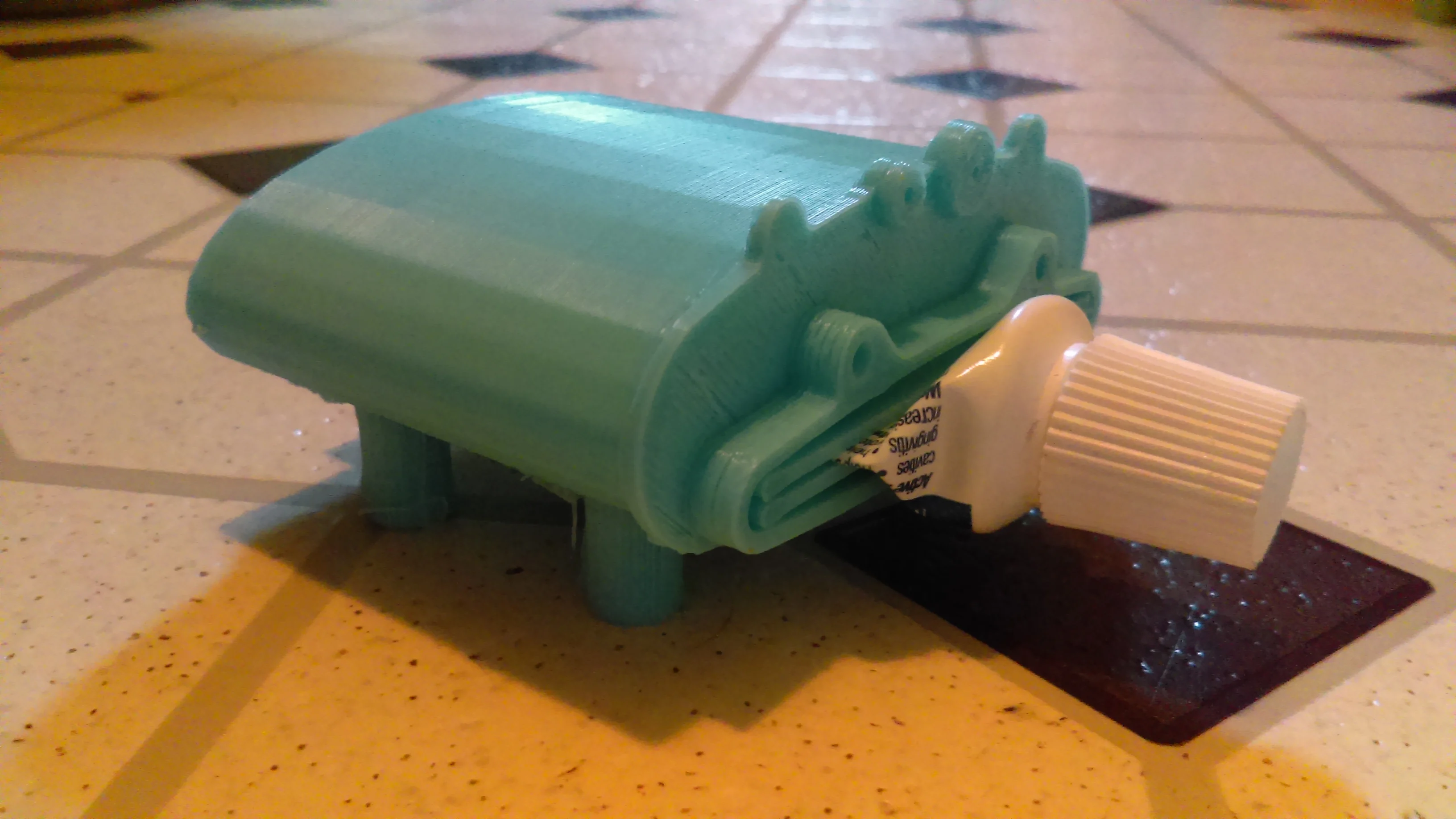 Hippo paste pusher #remixchallenge